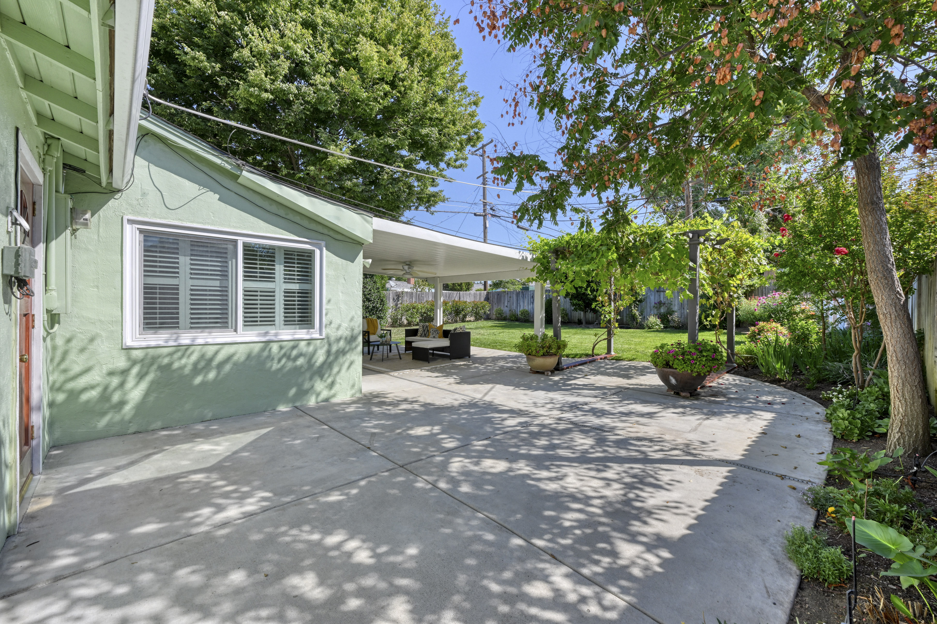 1416 Wyant Way 