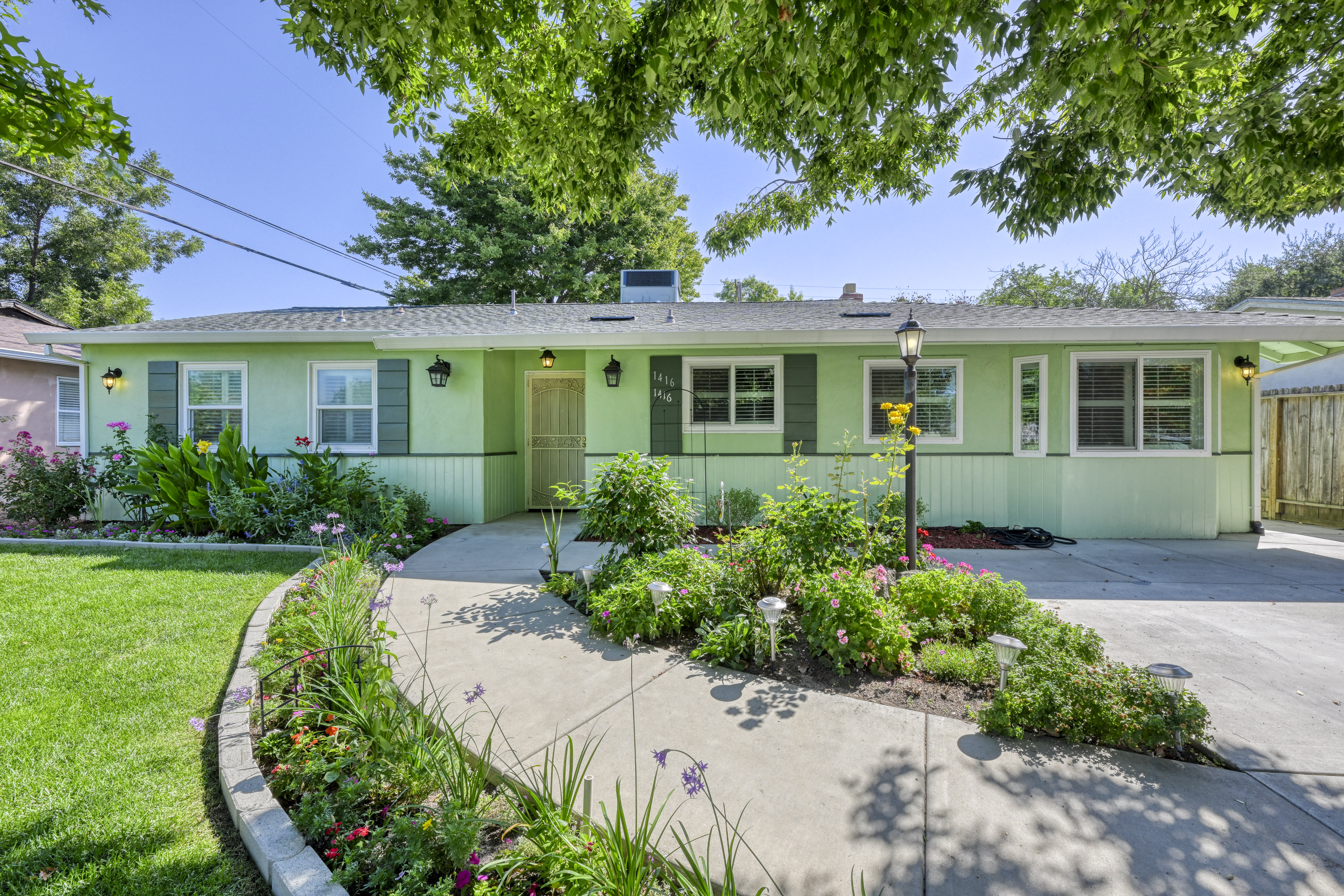 1416 Wyant Way 