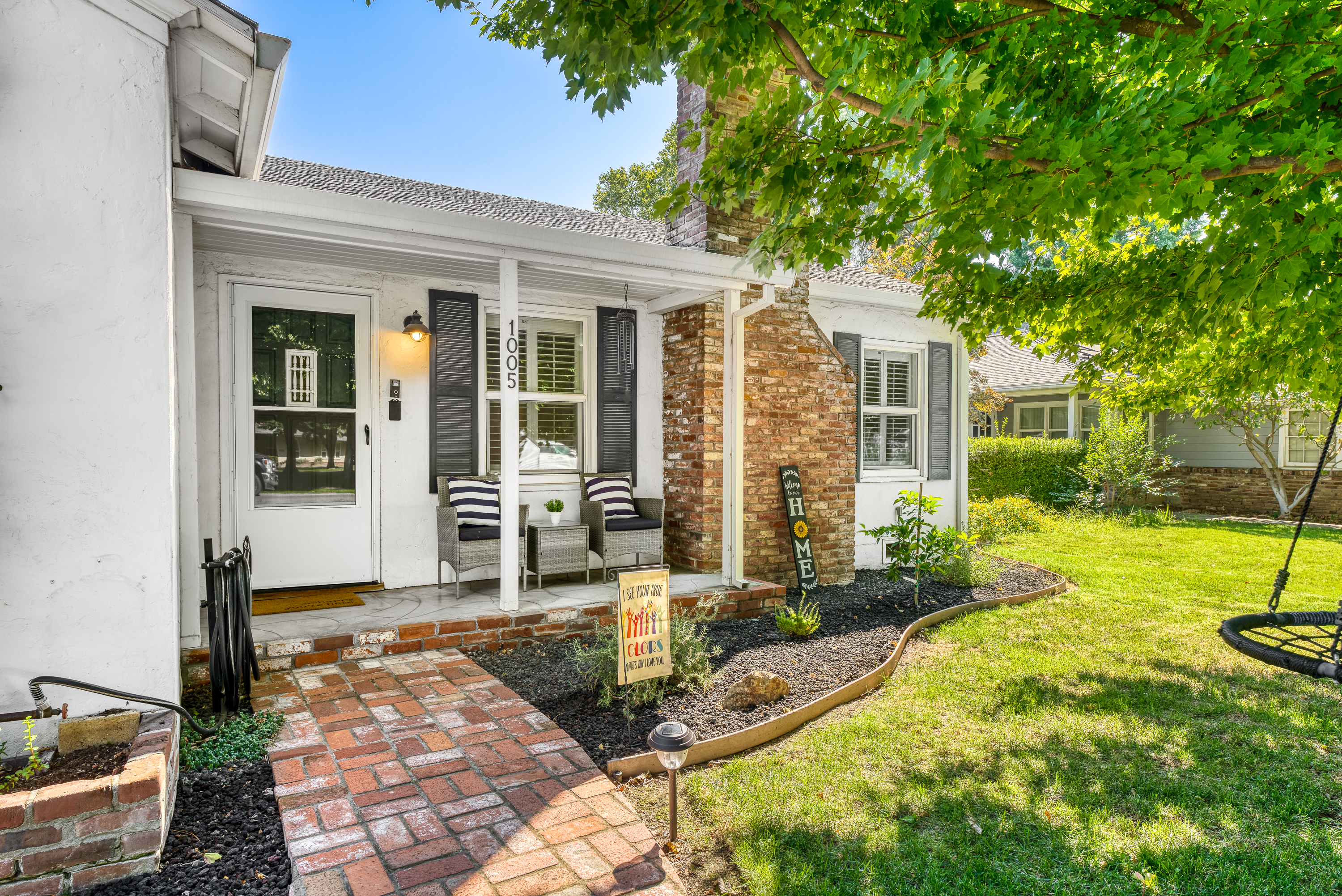 1005 Maple Avenue 