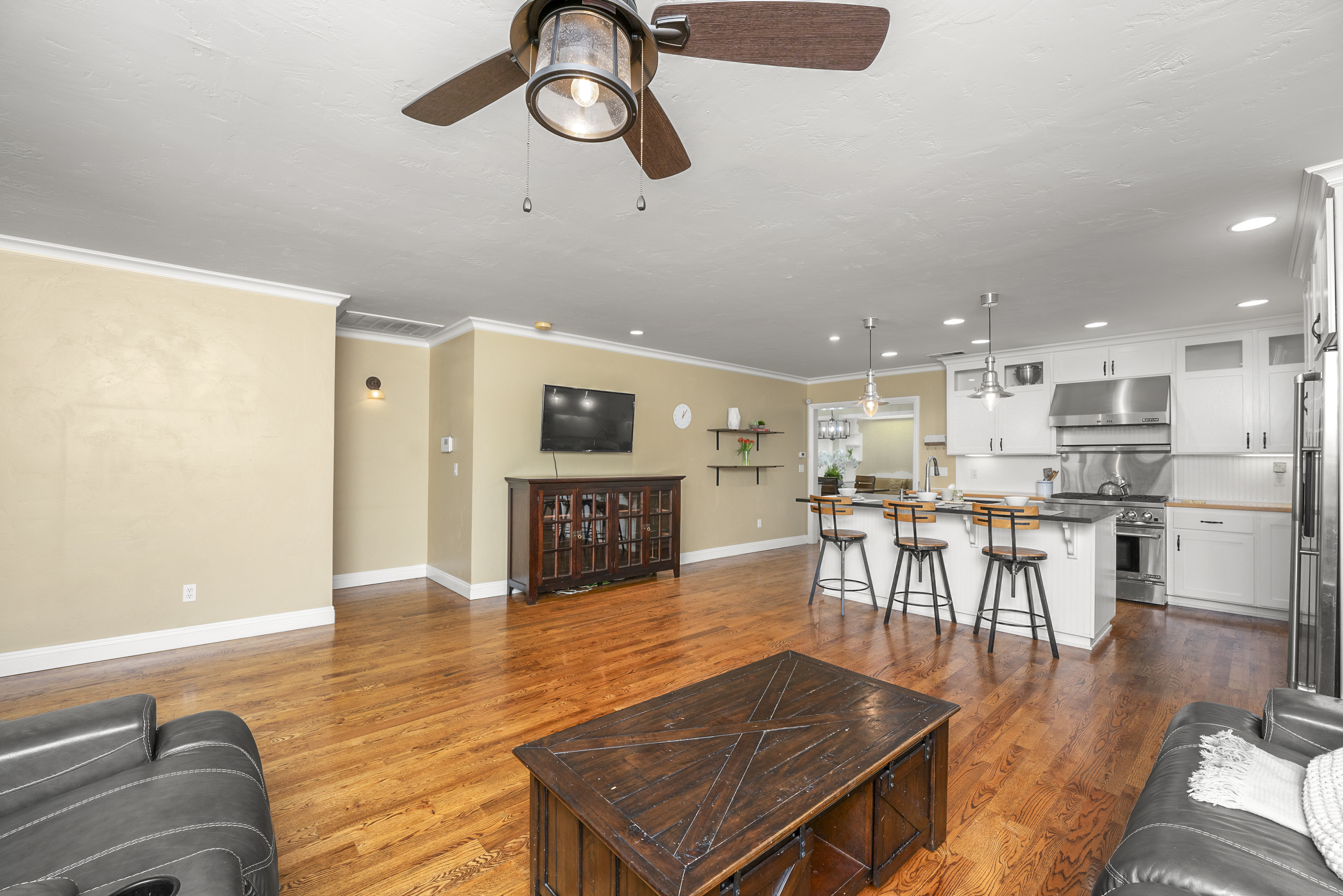 1005 Maple Avenue 