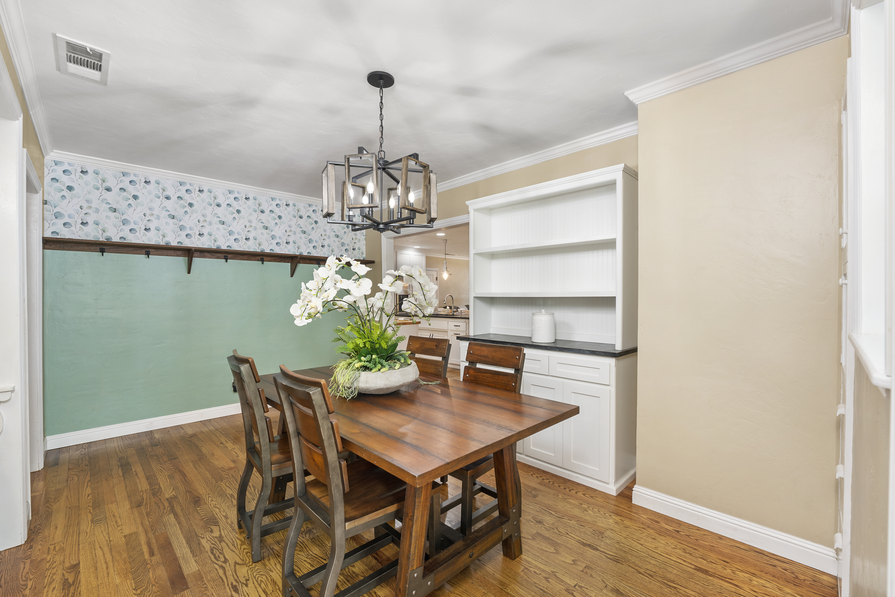 1005 Maple Avenue 