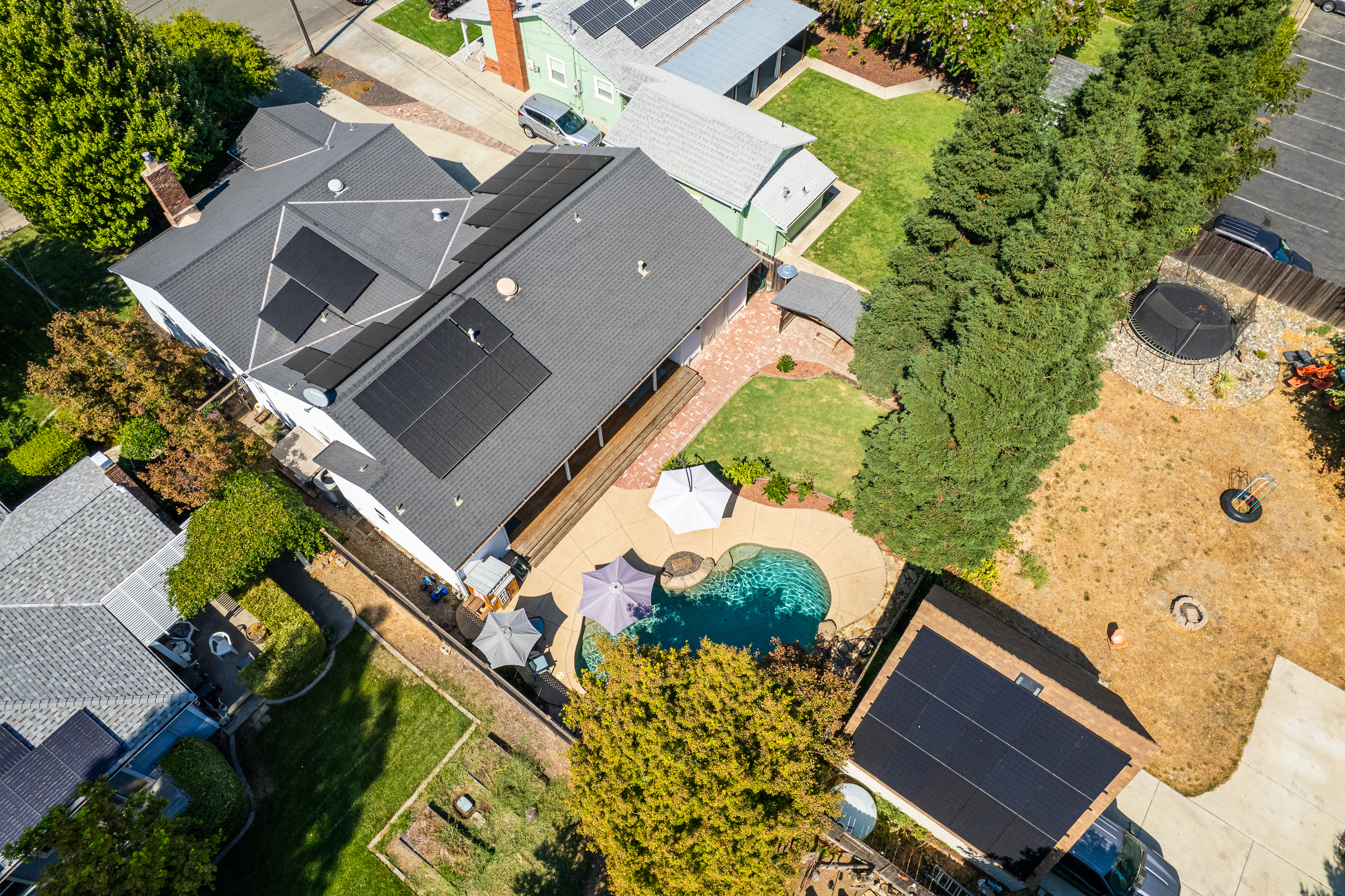 1005 Maple Avenue 