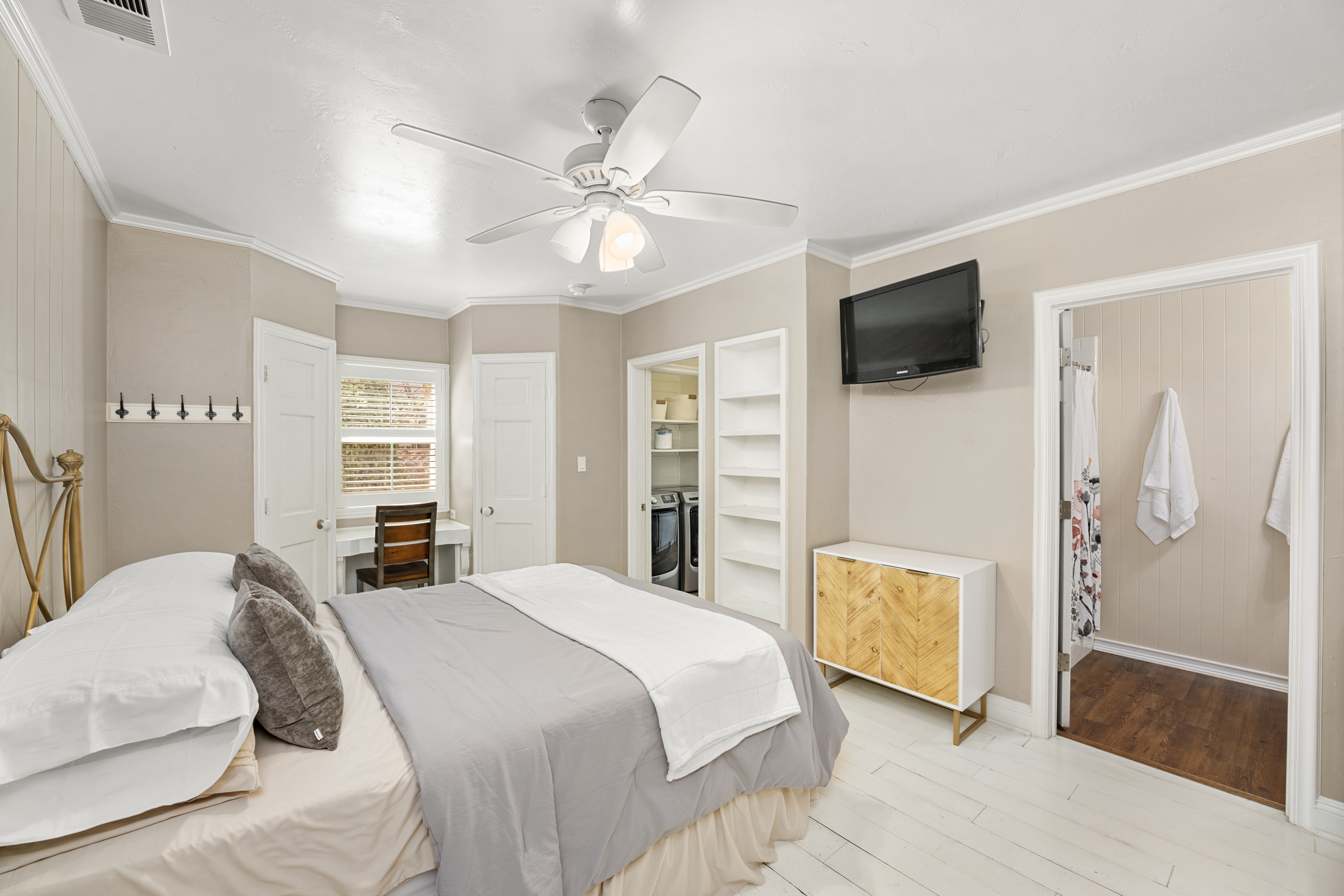 1005 Maple Avenue 