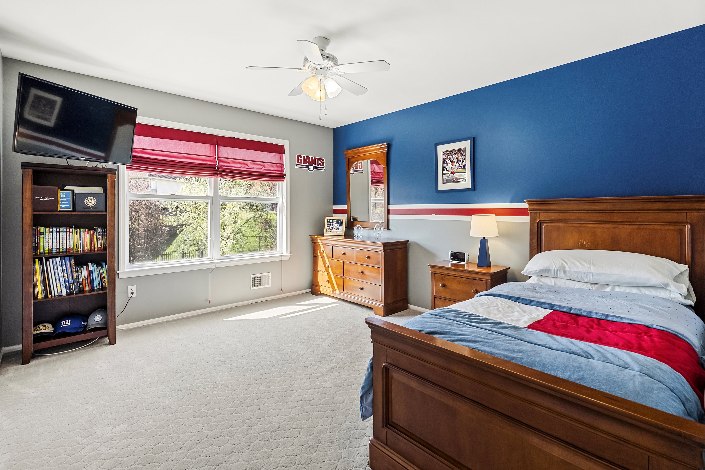 216 Jensen  Ct