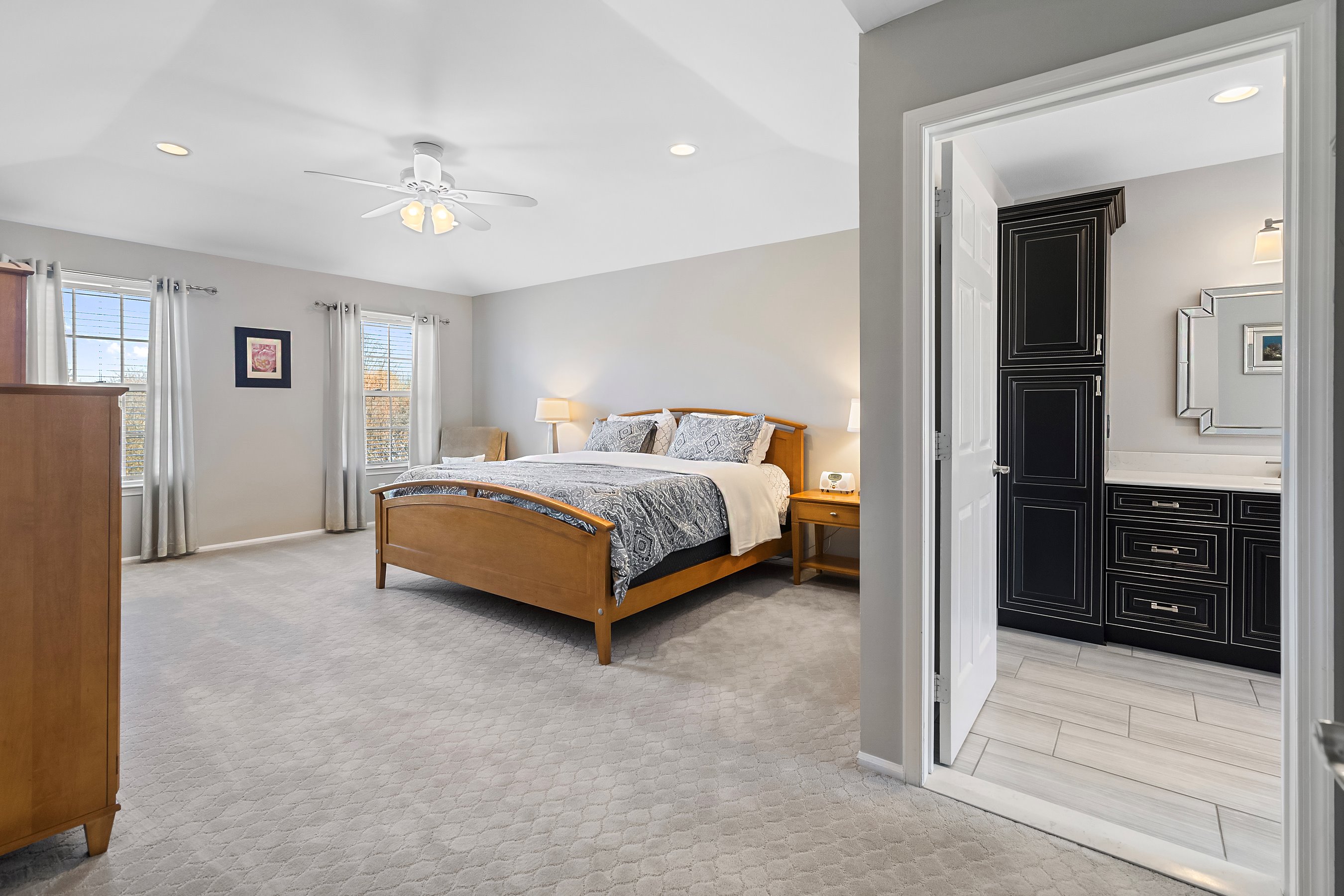 216 Jensen  Ct
