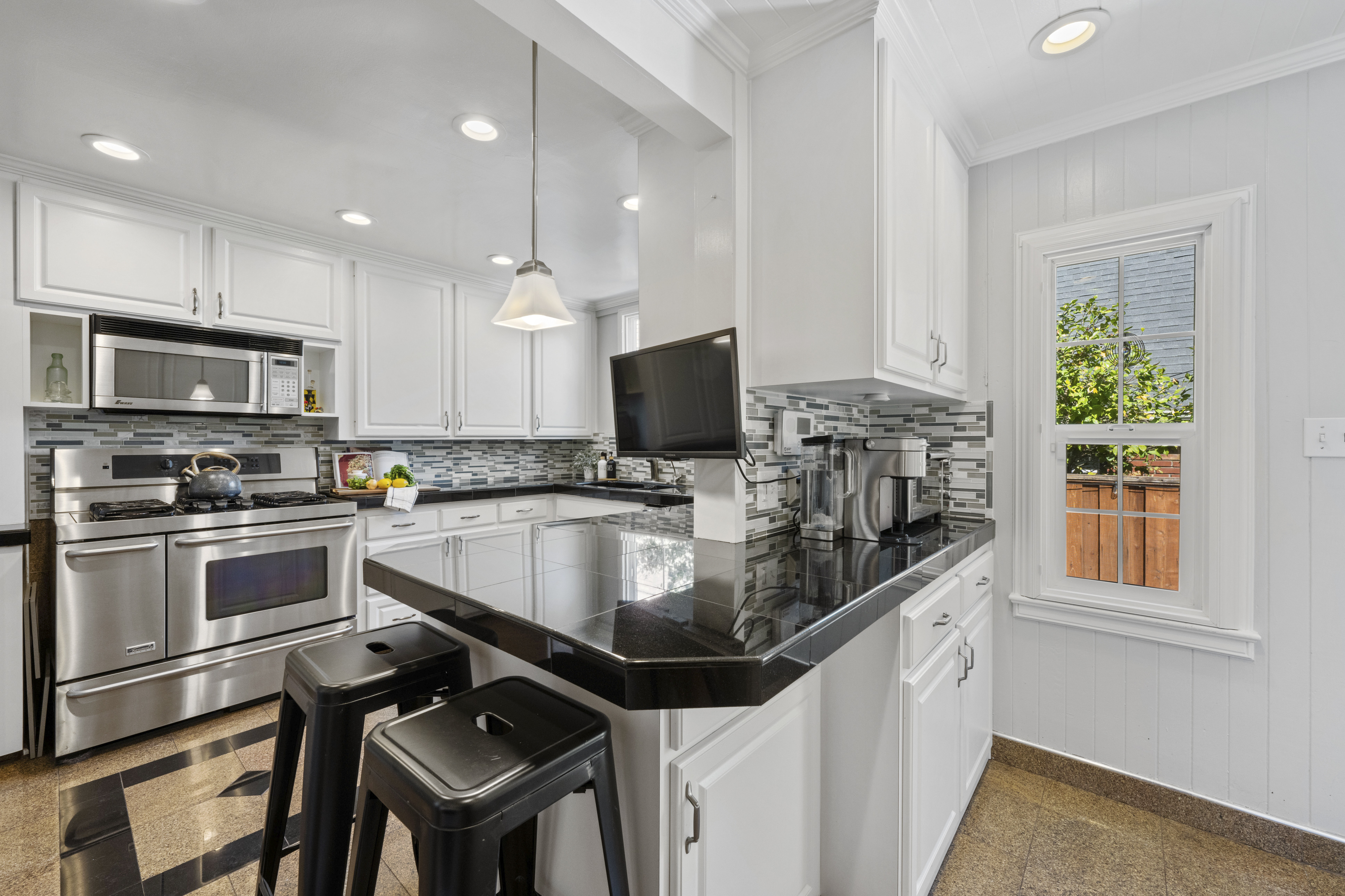 809 46th Street 