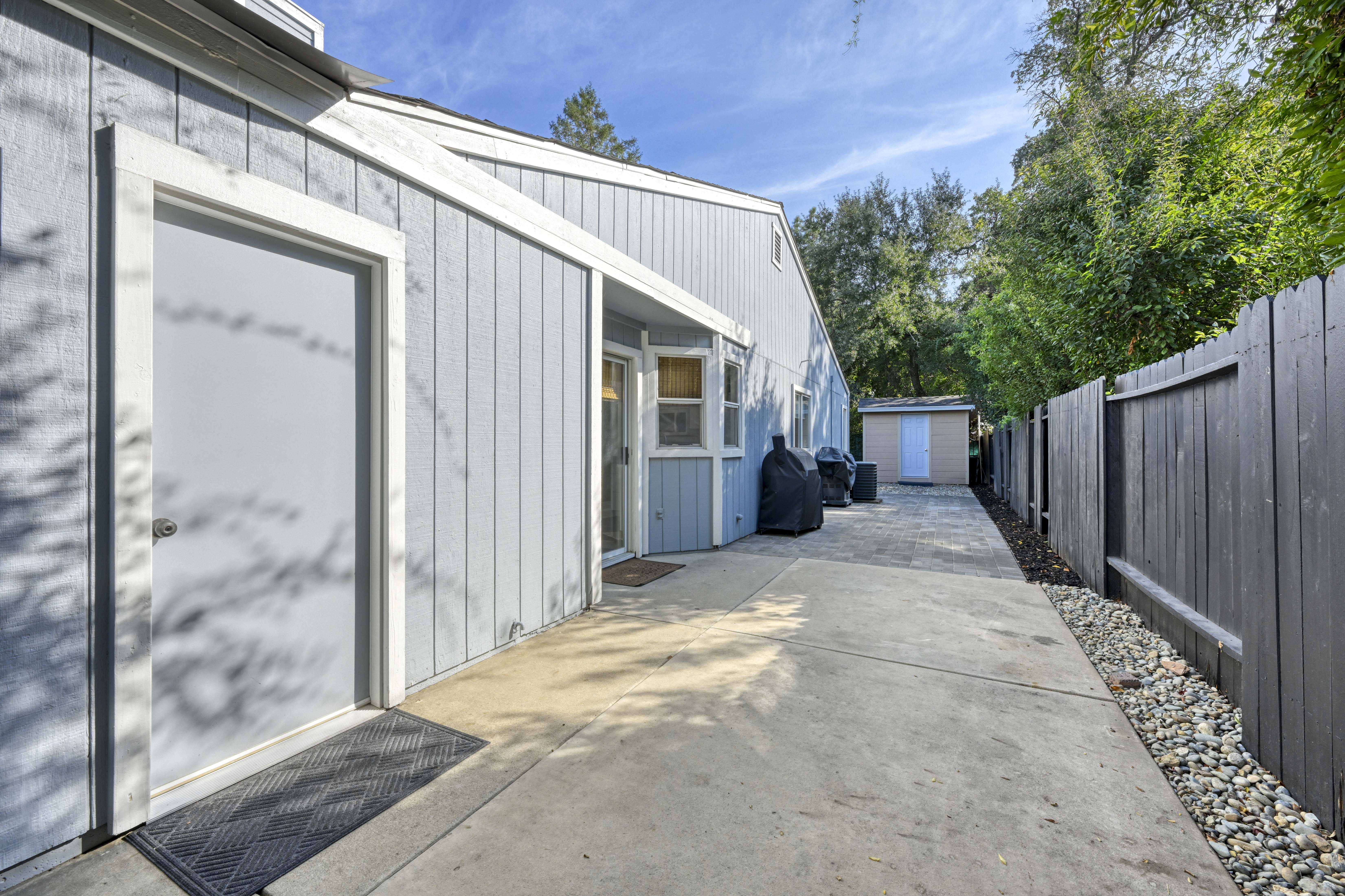 3011 Twin Creeks Lane 
