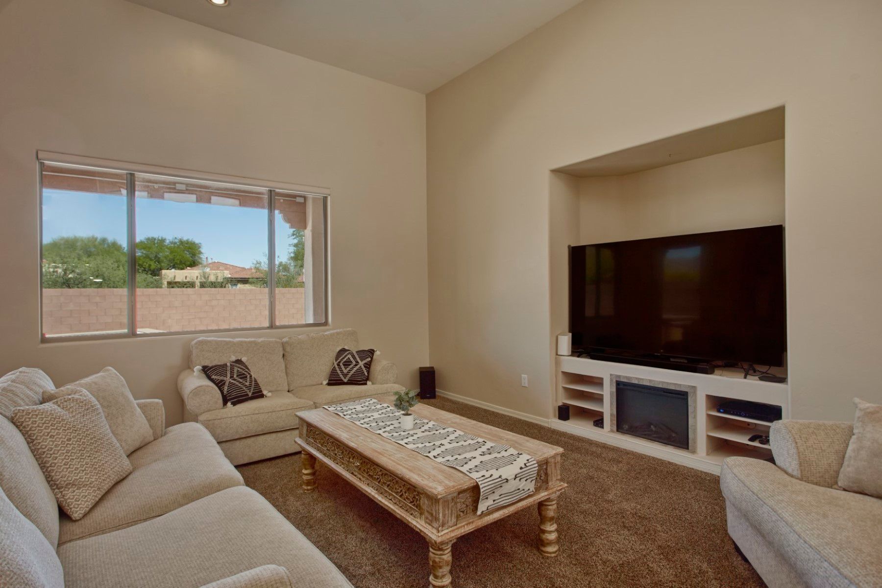 8107 N Night Pony Drive 