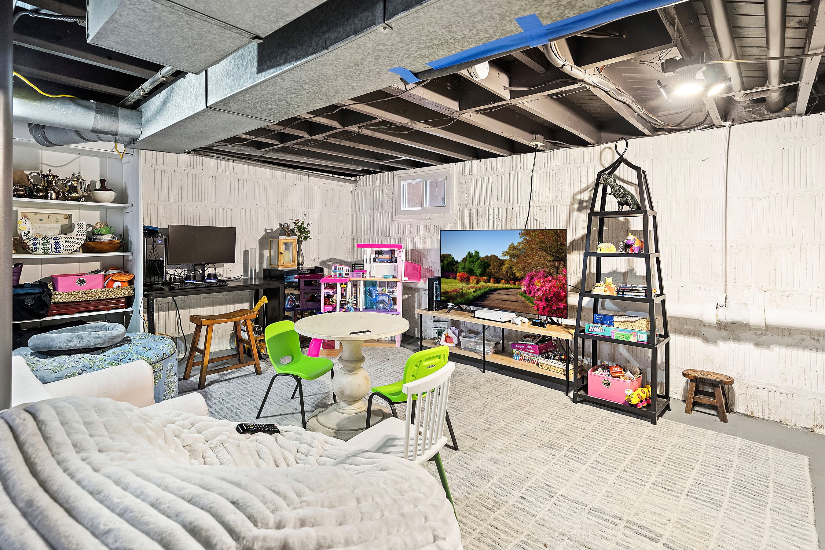257 Third St