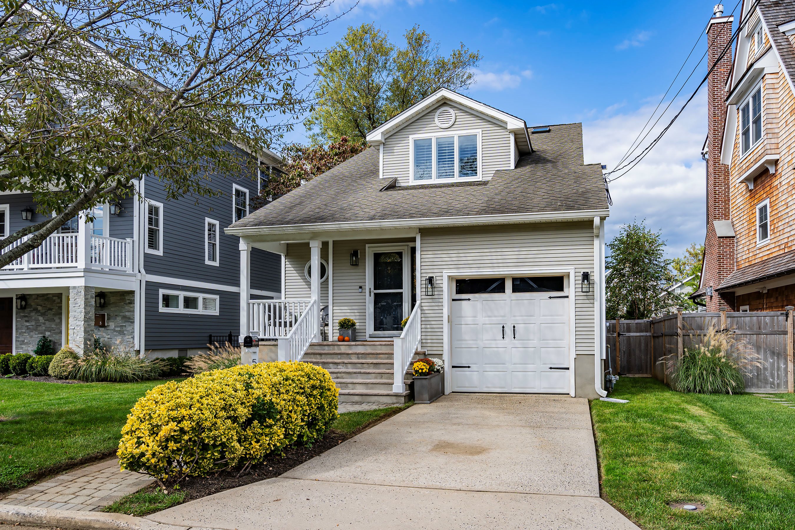 5 Maplewood Ave