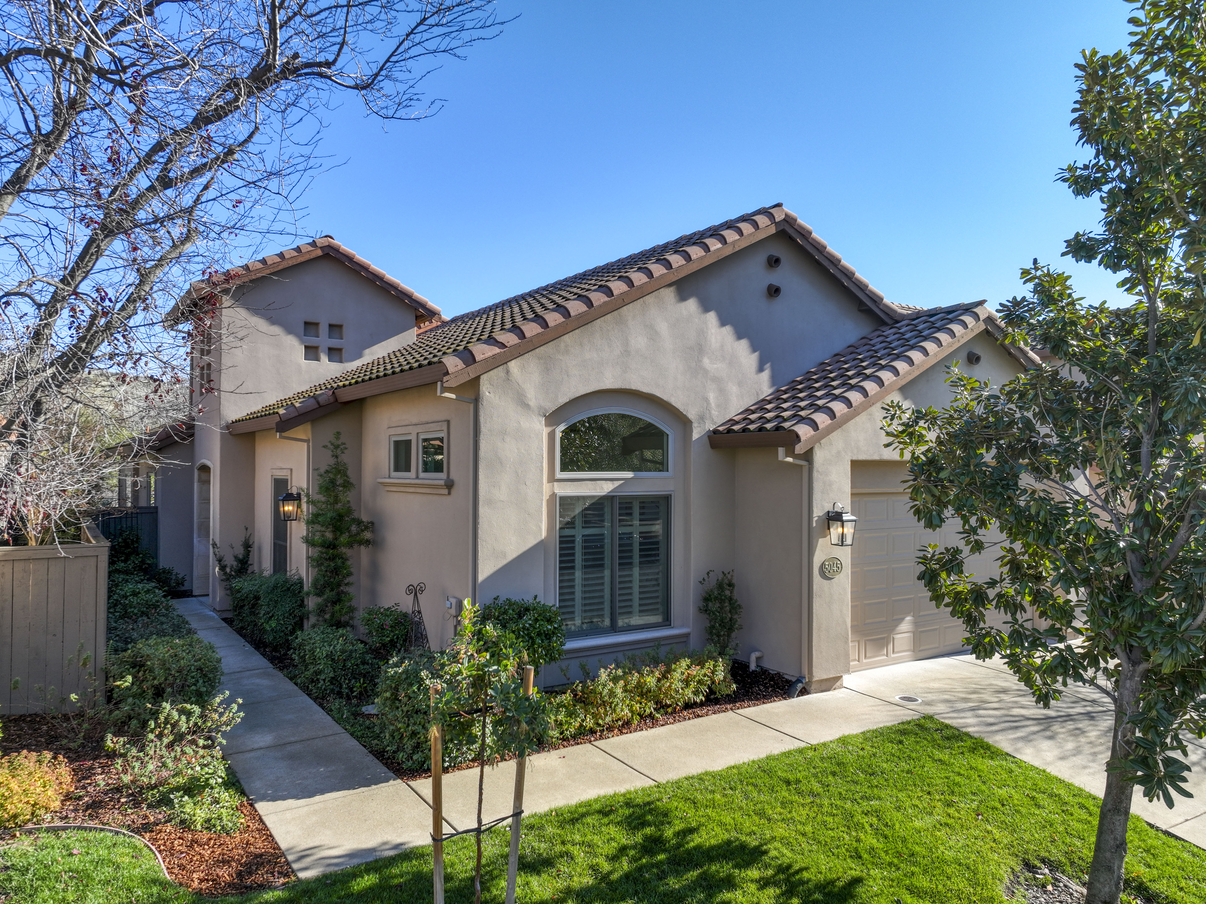 5045 Mertola Drive 