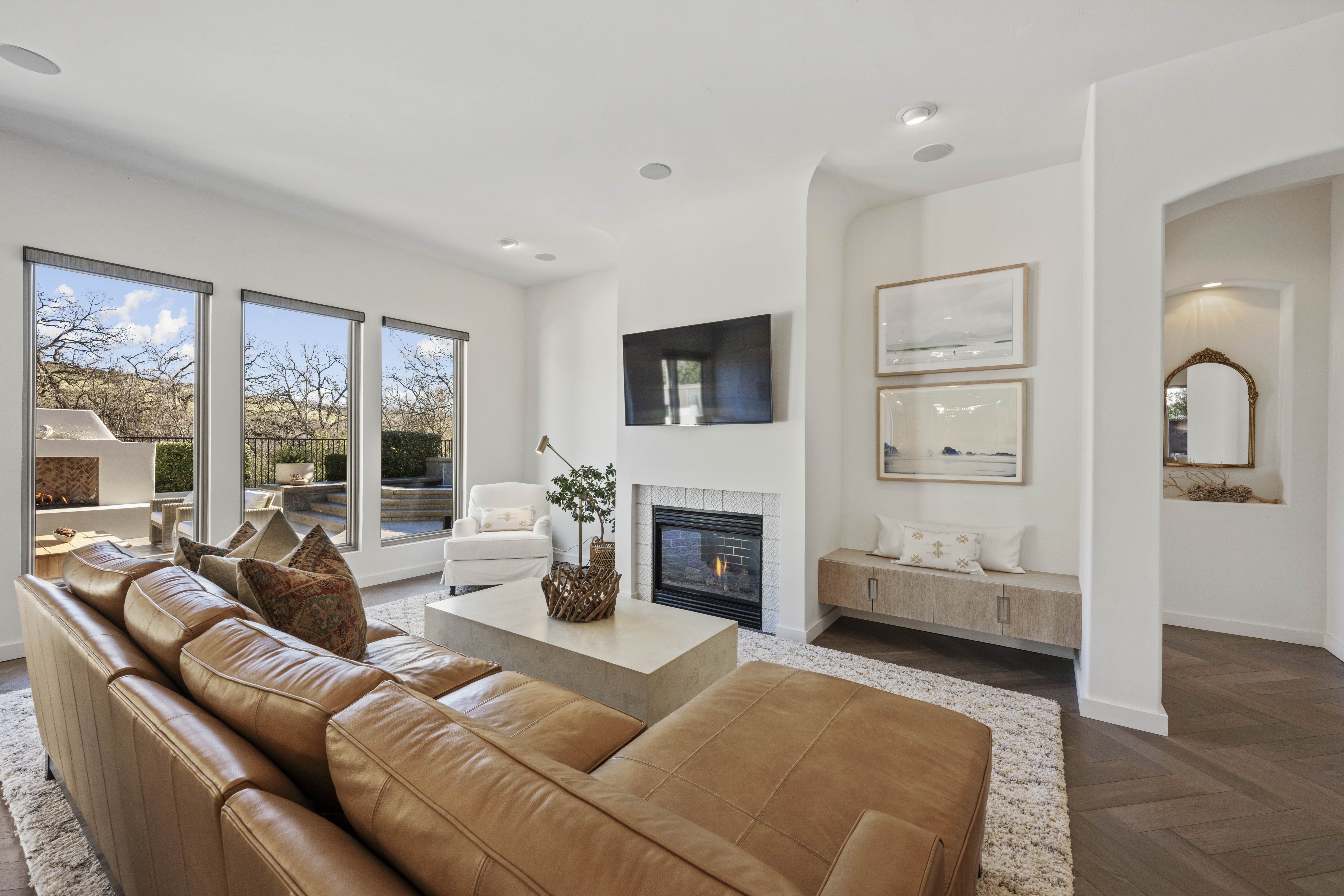 5045 Mertola Drive 