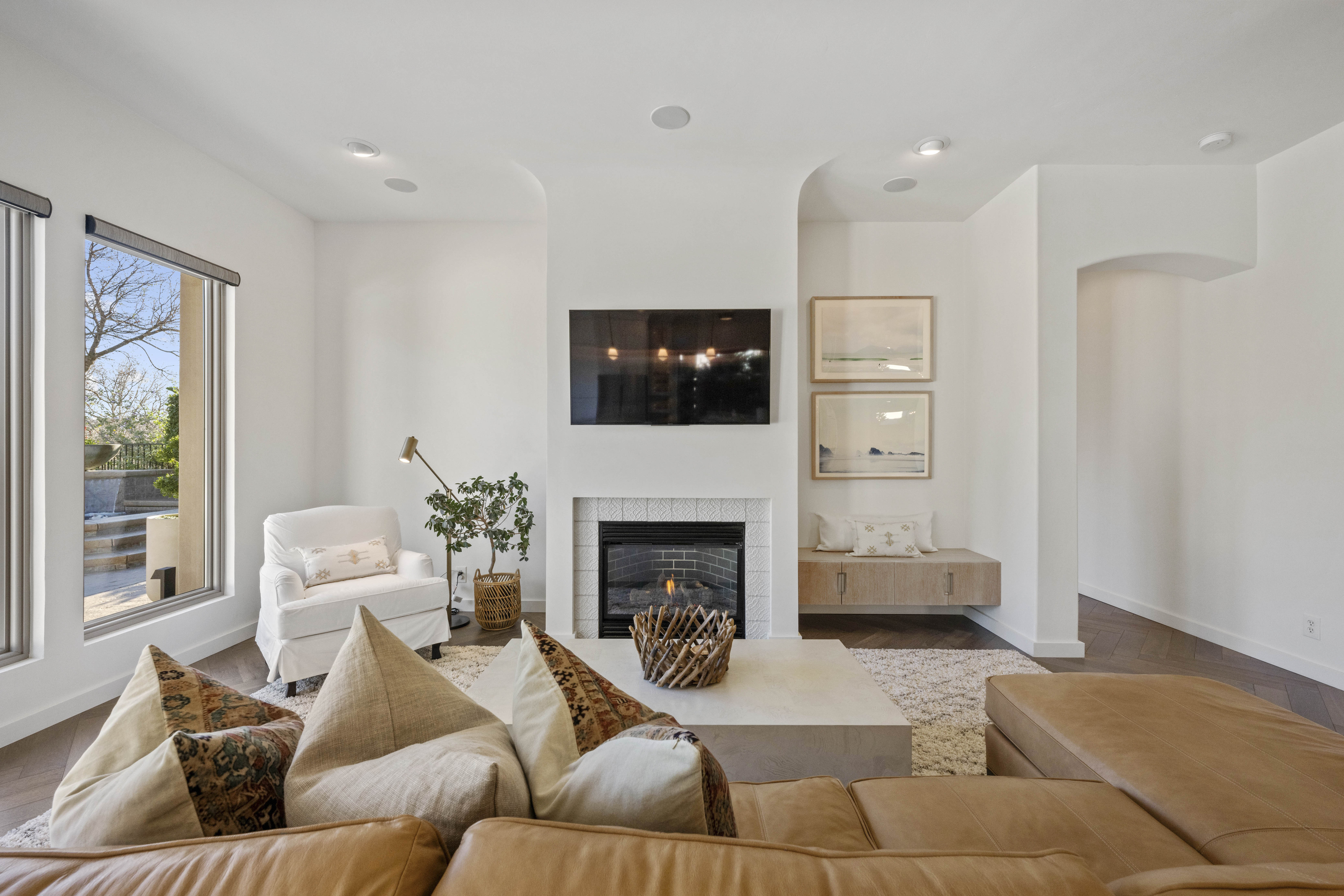 5045 Mertola Drive 