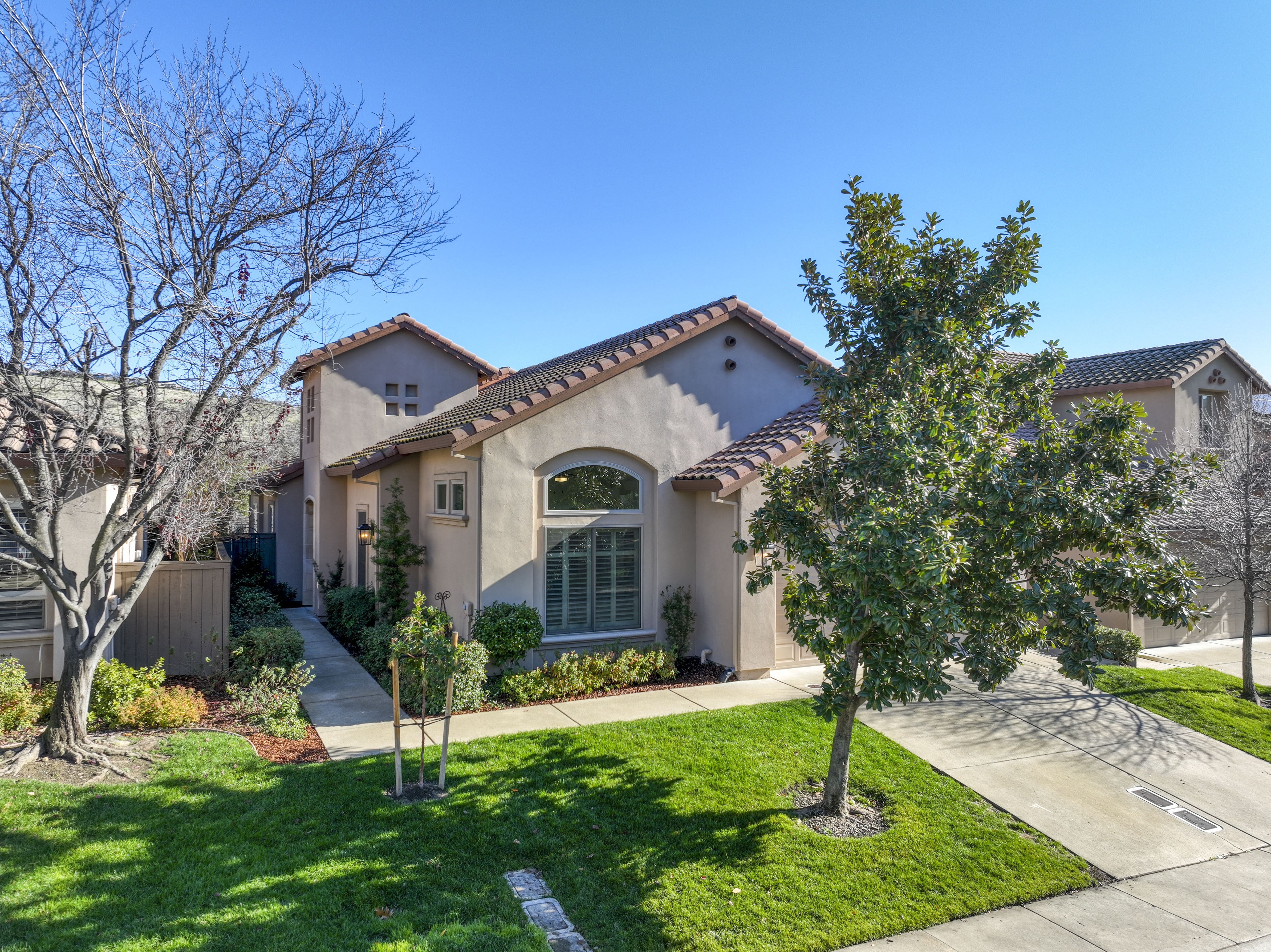 5045 Mertola Drive 