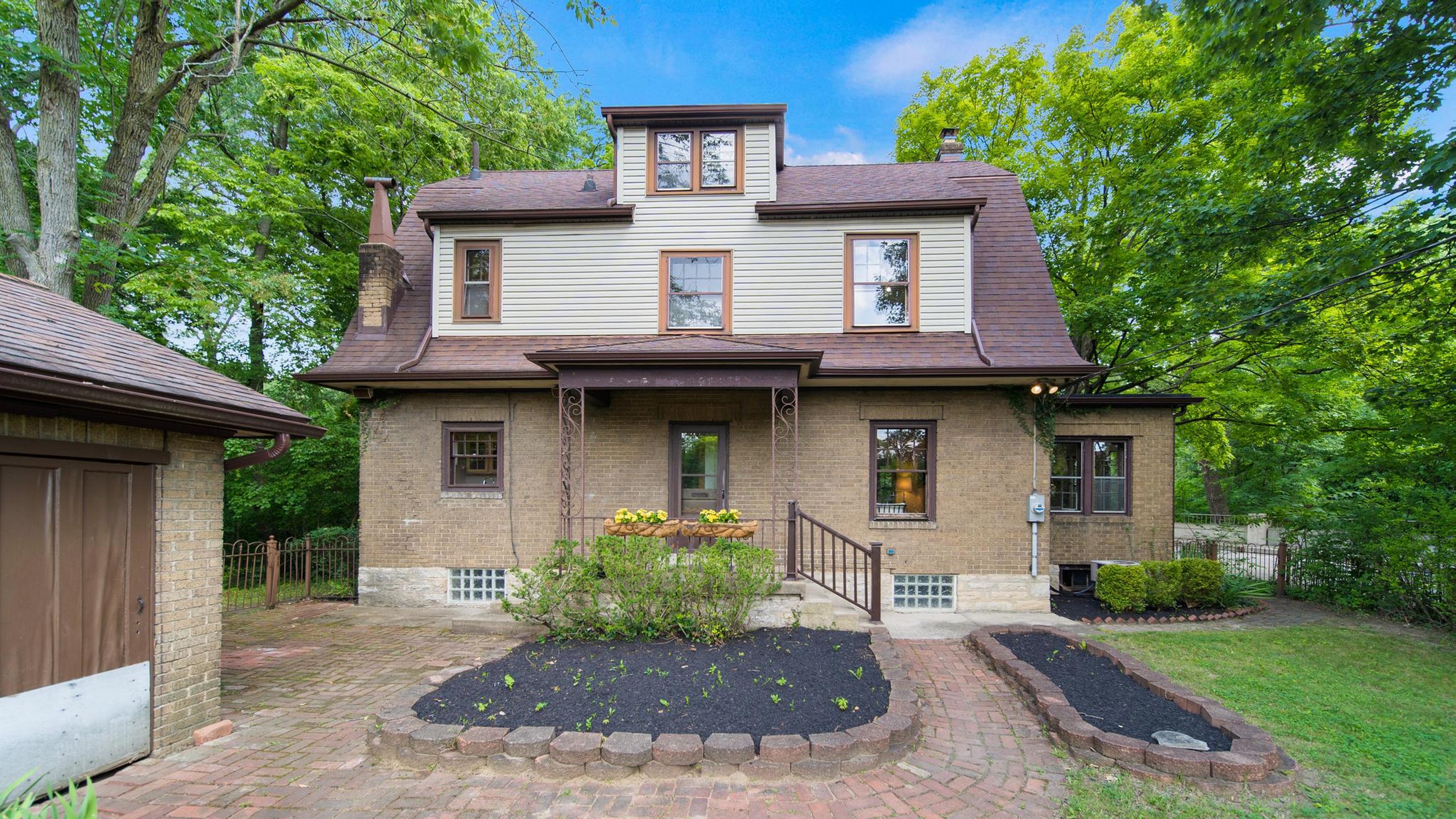 235 Walhalla Road