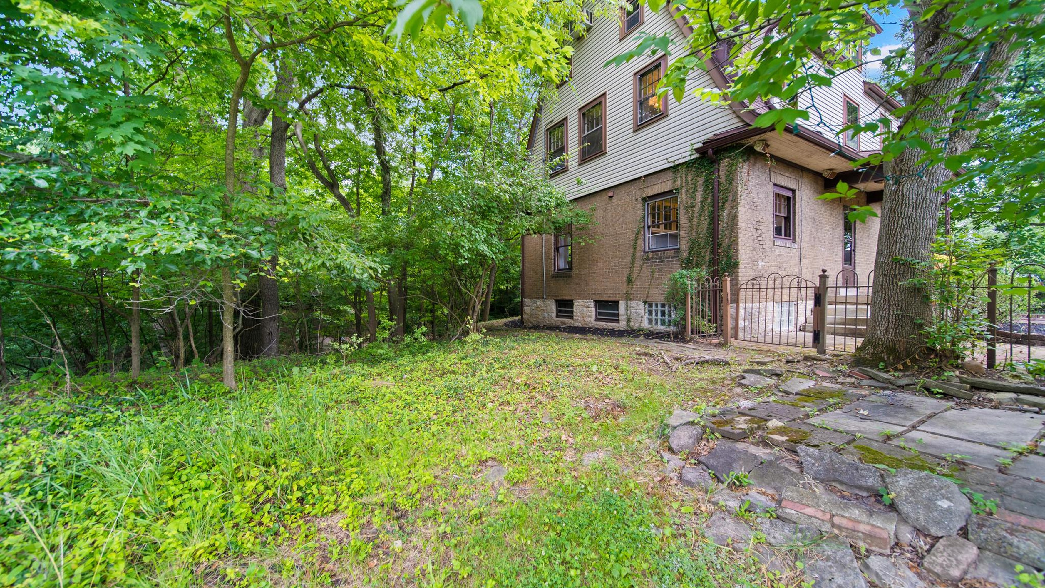 235 Walhalla Road