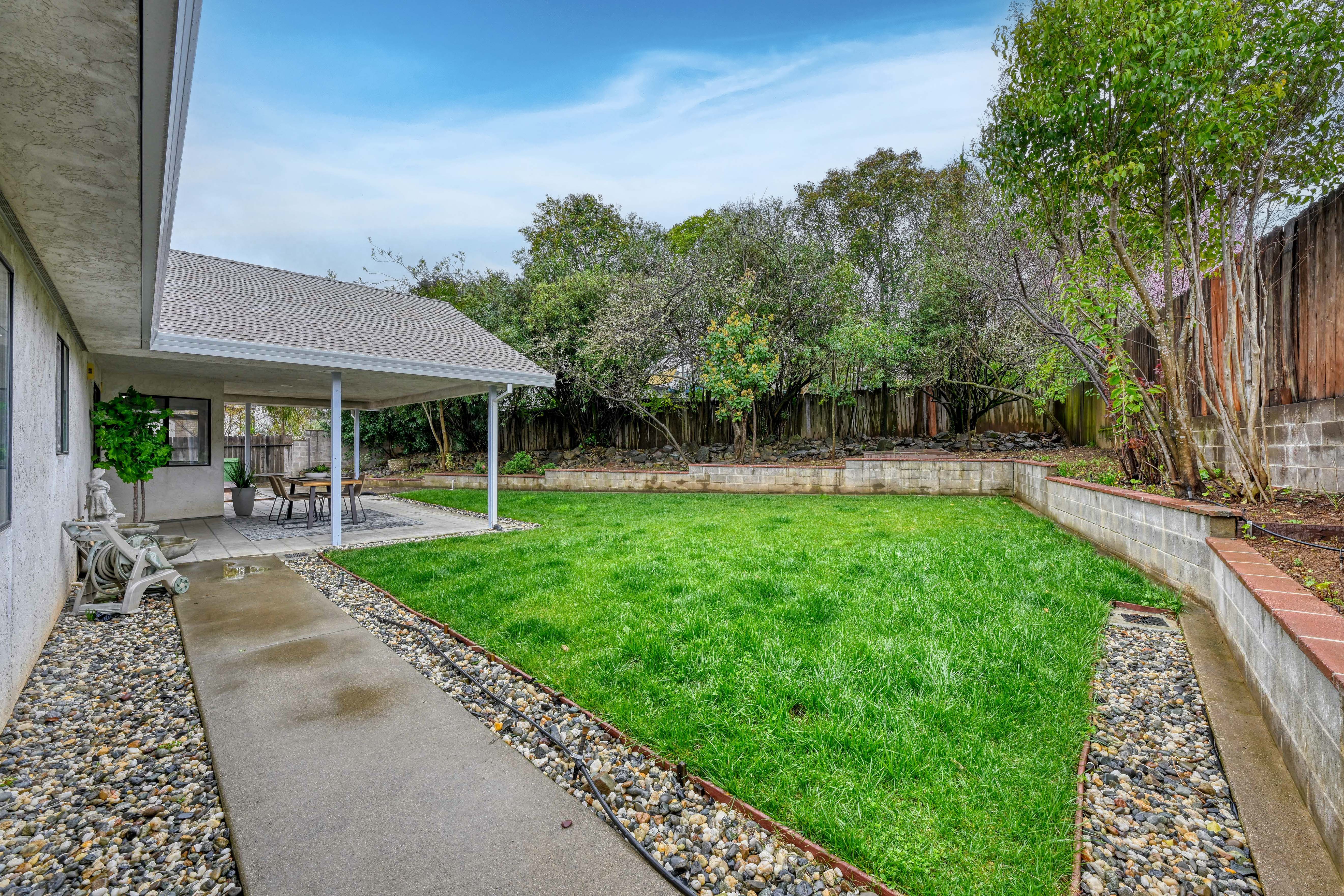 3021 Warren Lane 