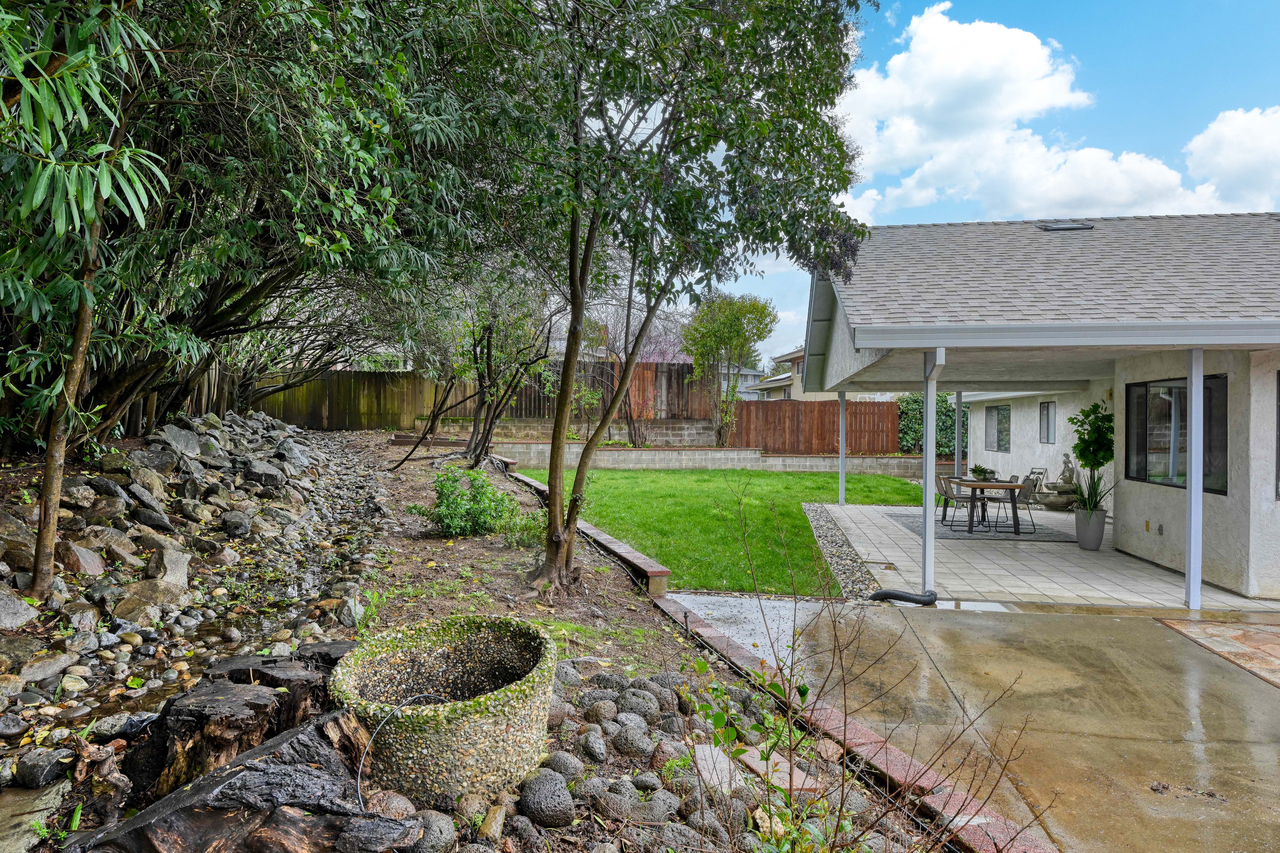 3021 Warren Lane 