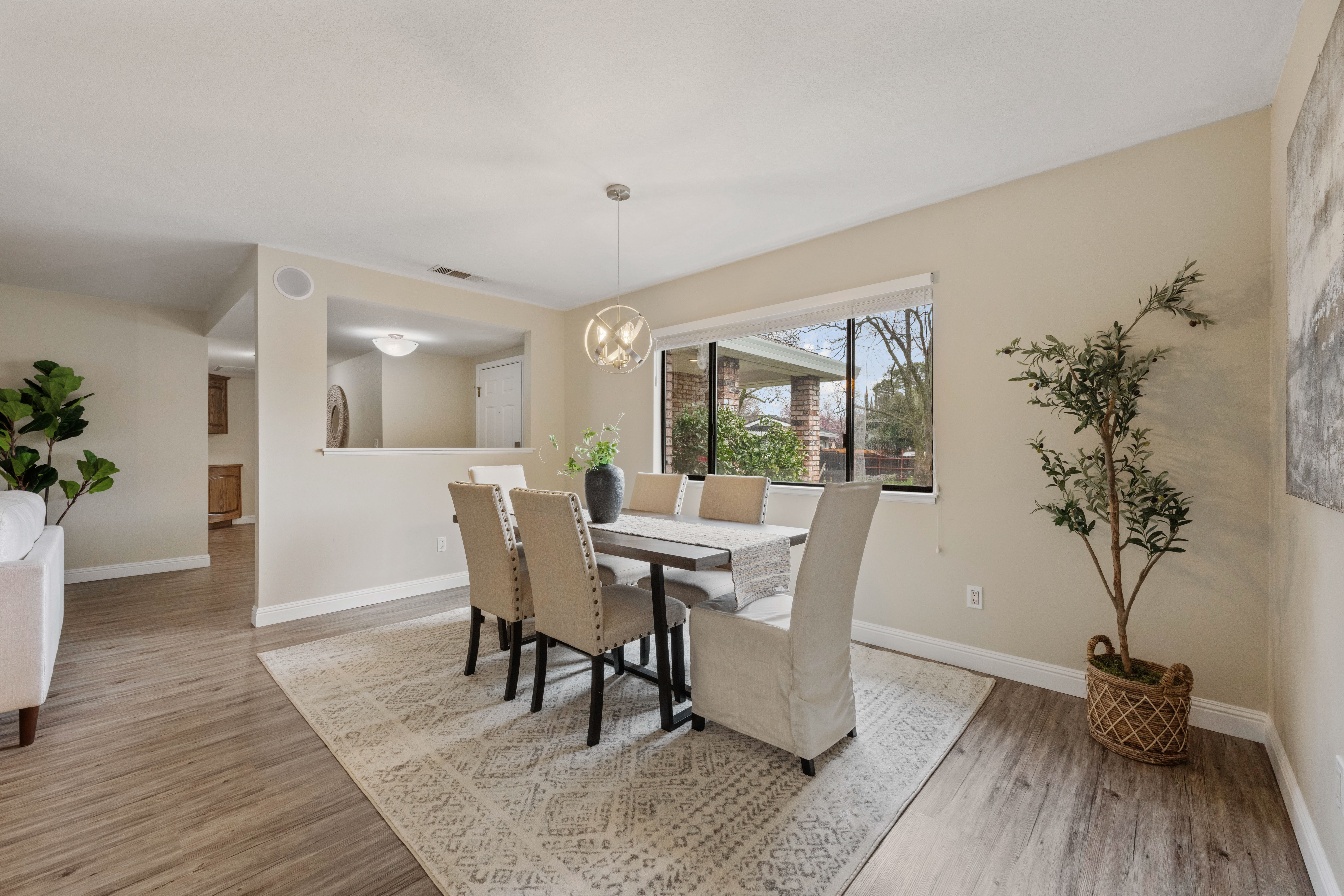 3021 Warren Lane 