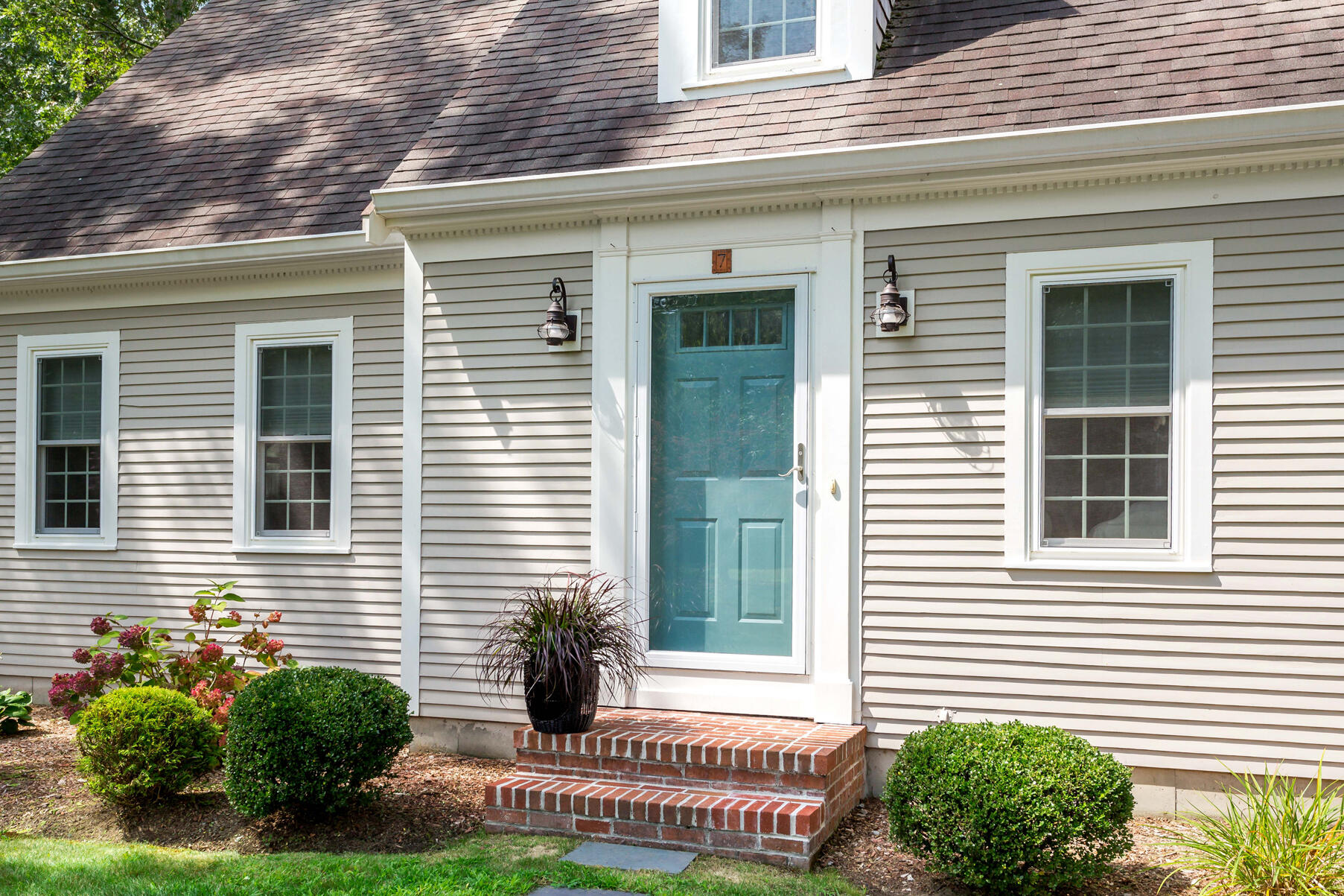 7 Abigails Way