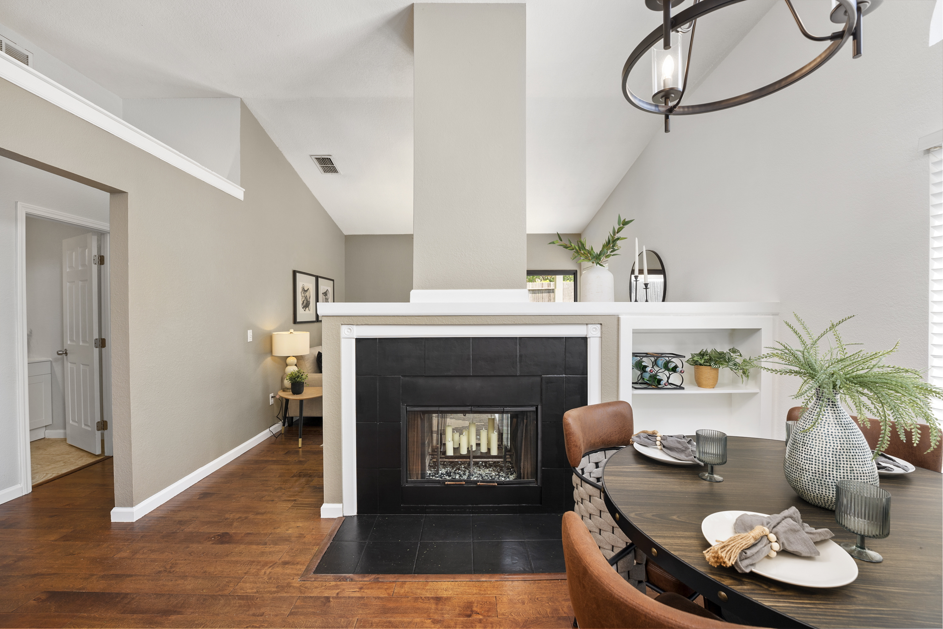 3405 Saxonville Way 