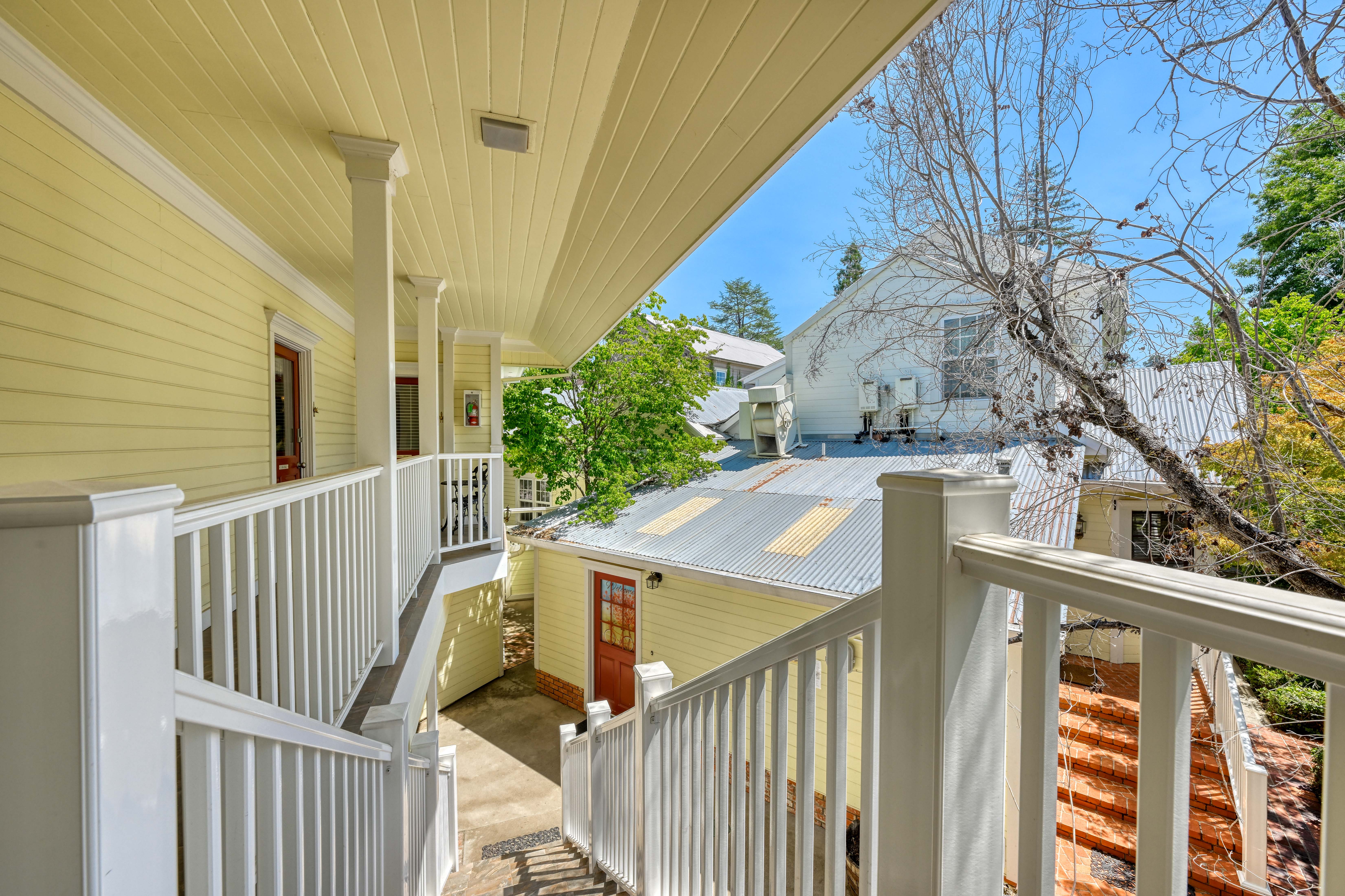77 Main Street 