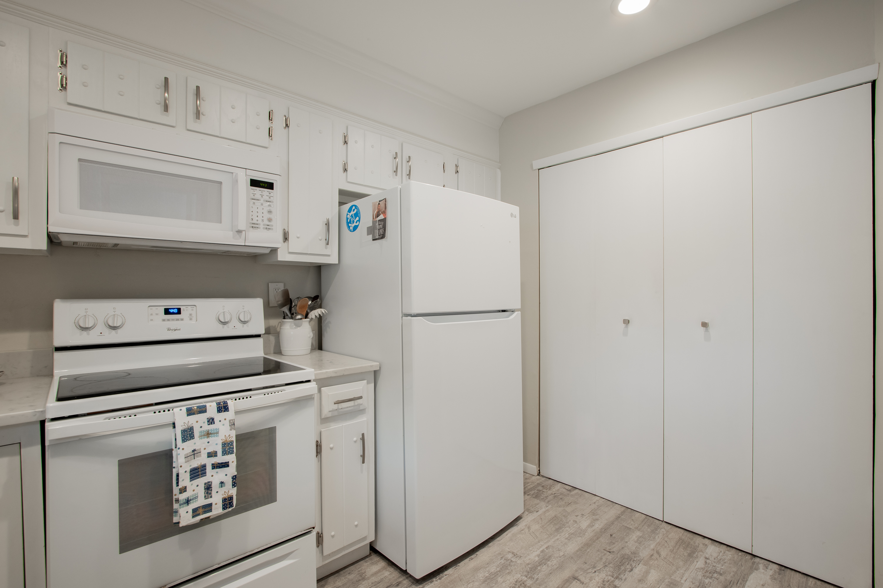 10 Friendship Ct