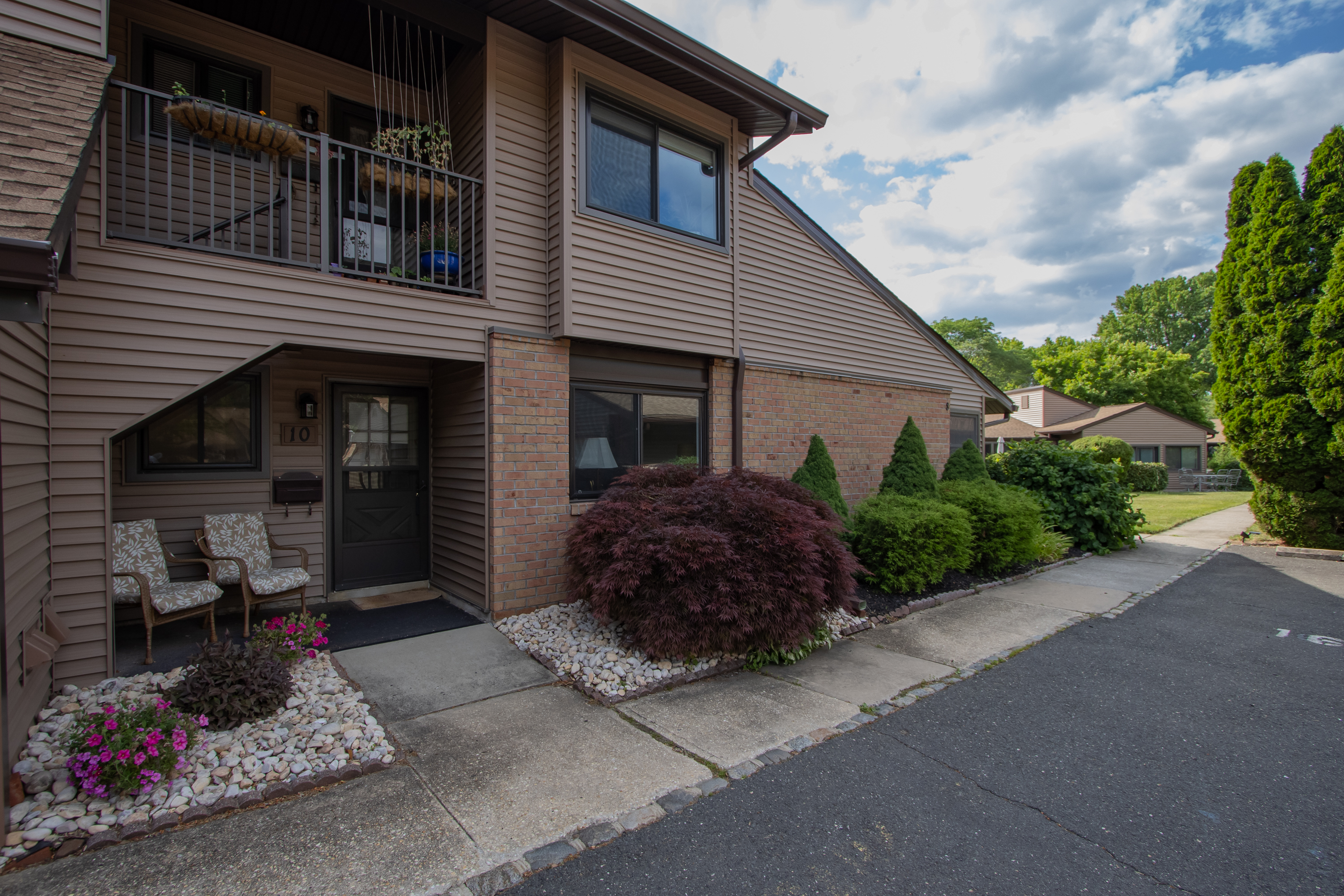 10 Friendship Ct