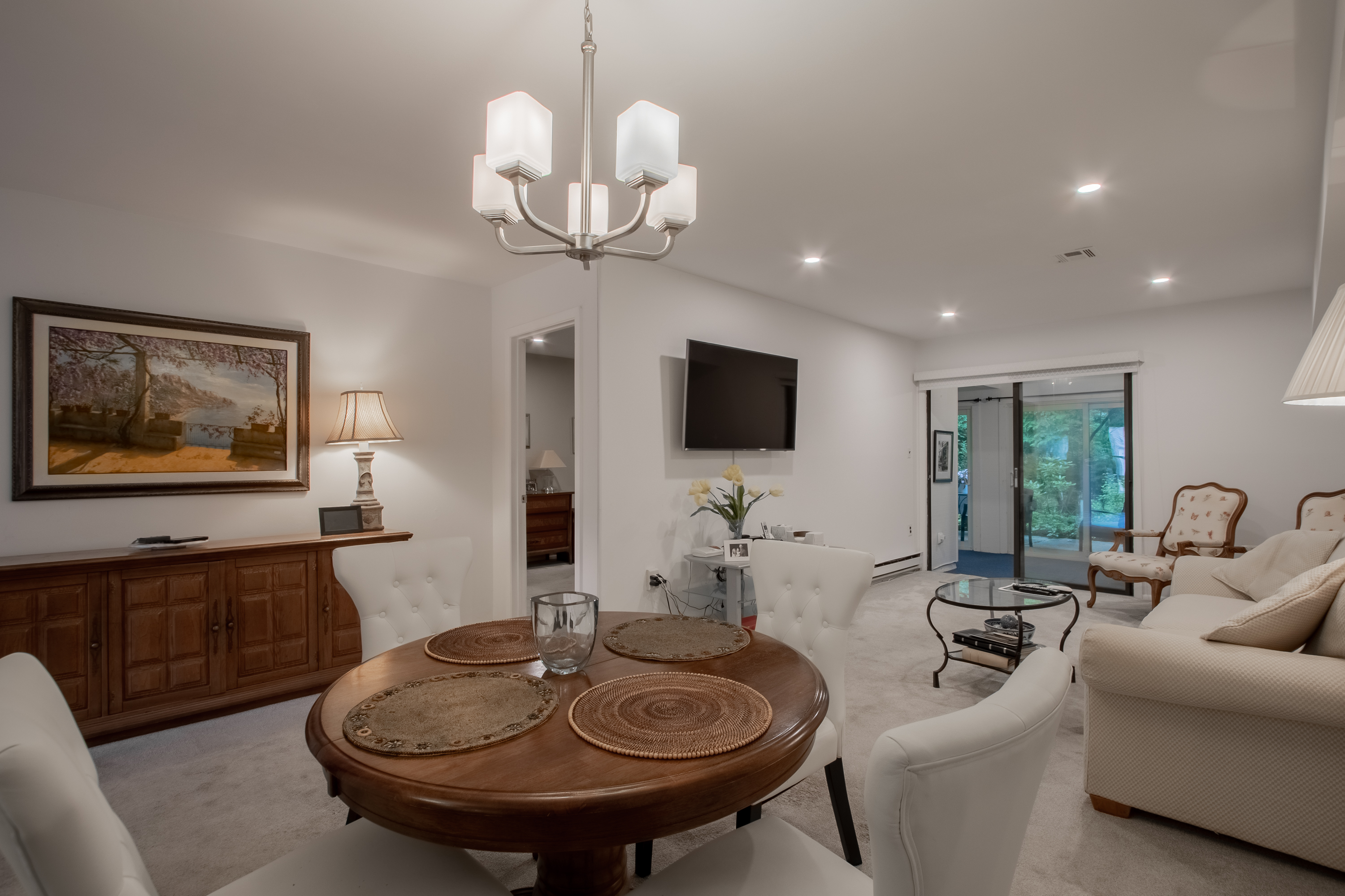 10 Friendship Ct