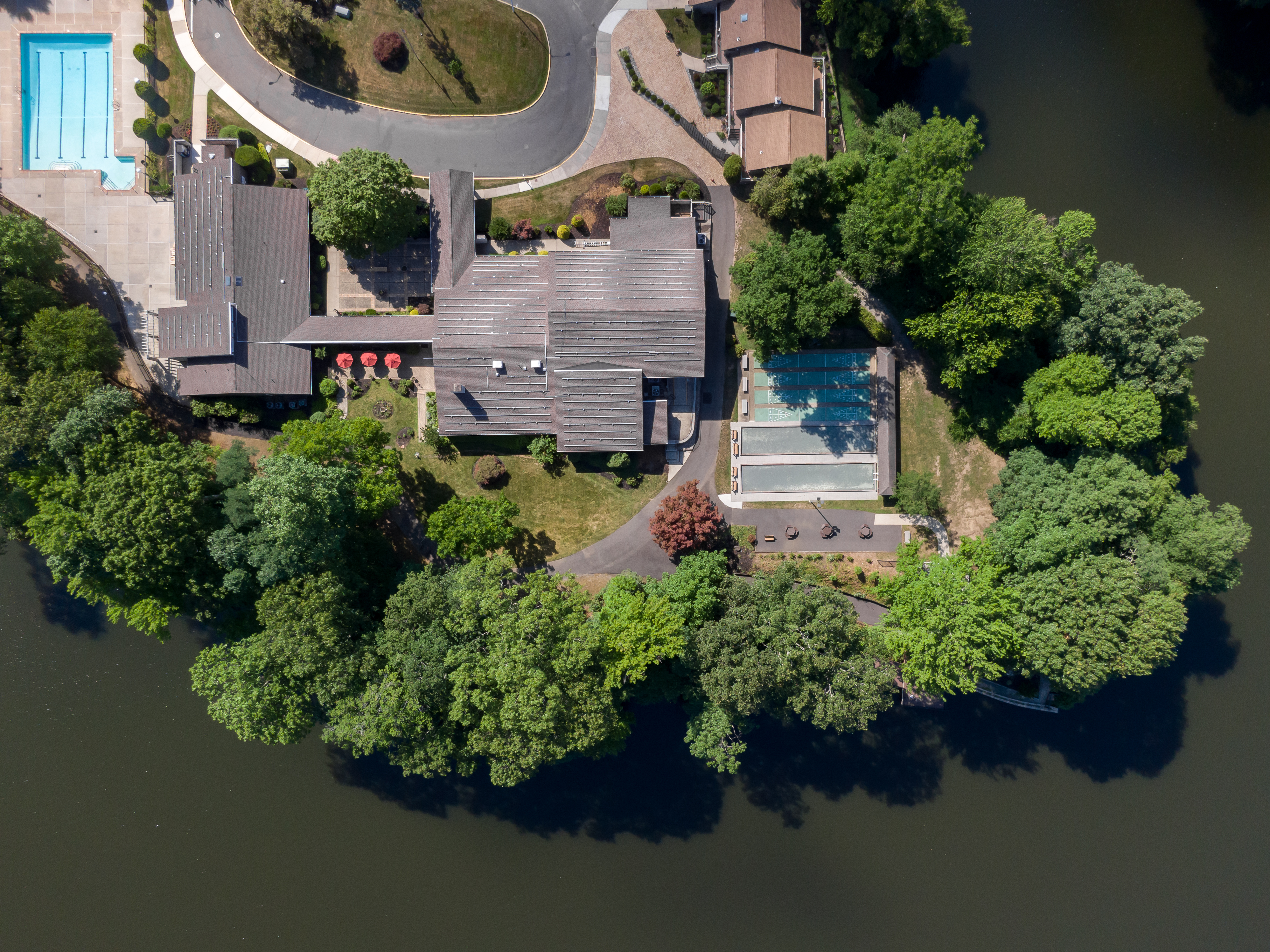 10 Friendship Ct