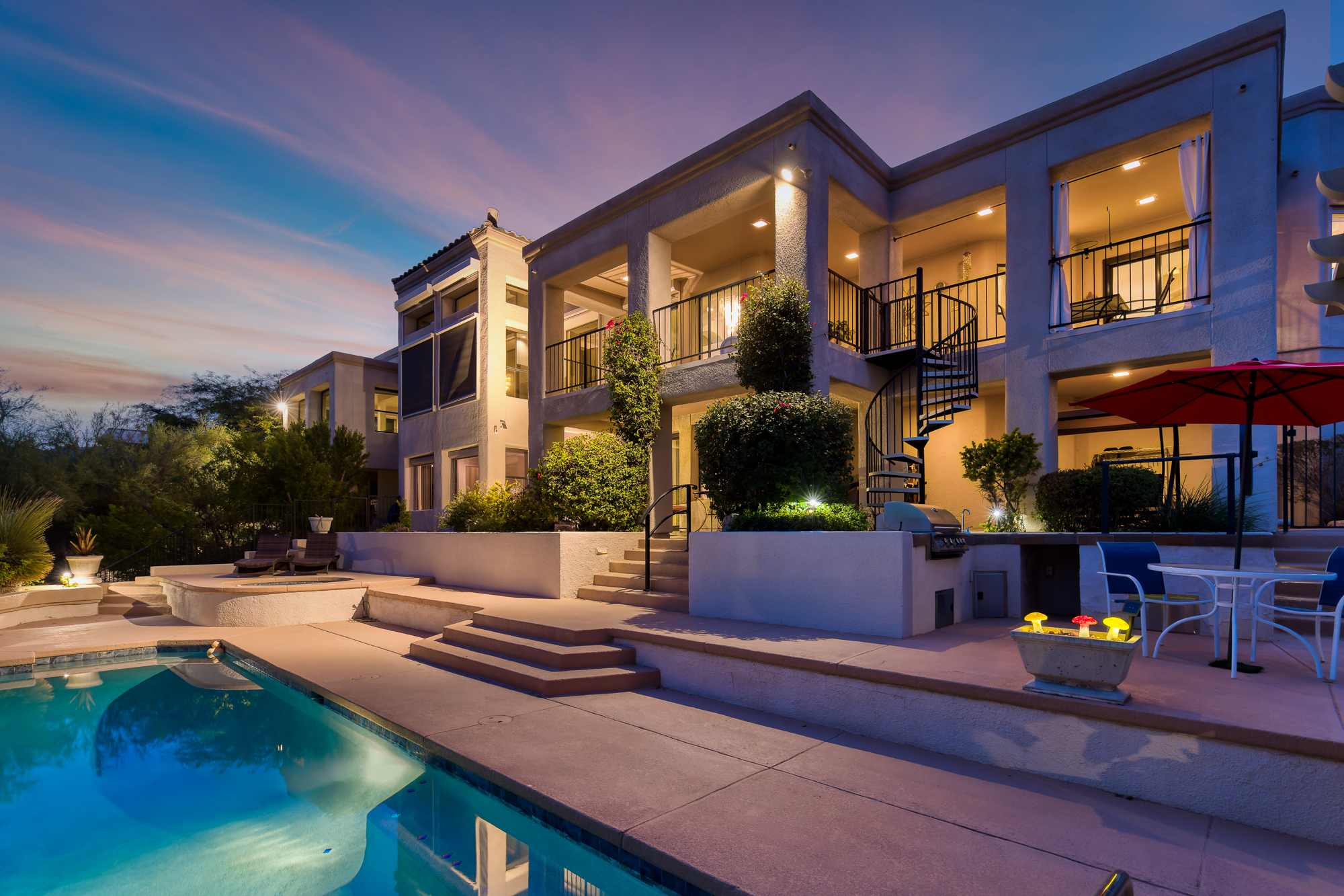 5135 W Paseo Del Campo 