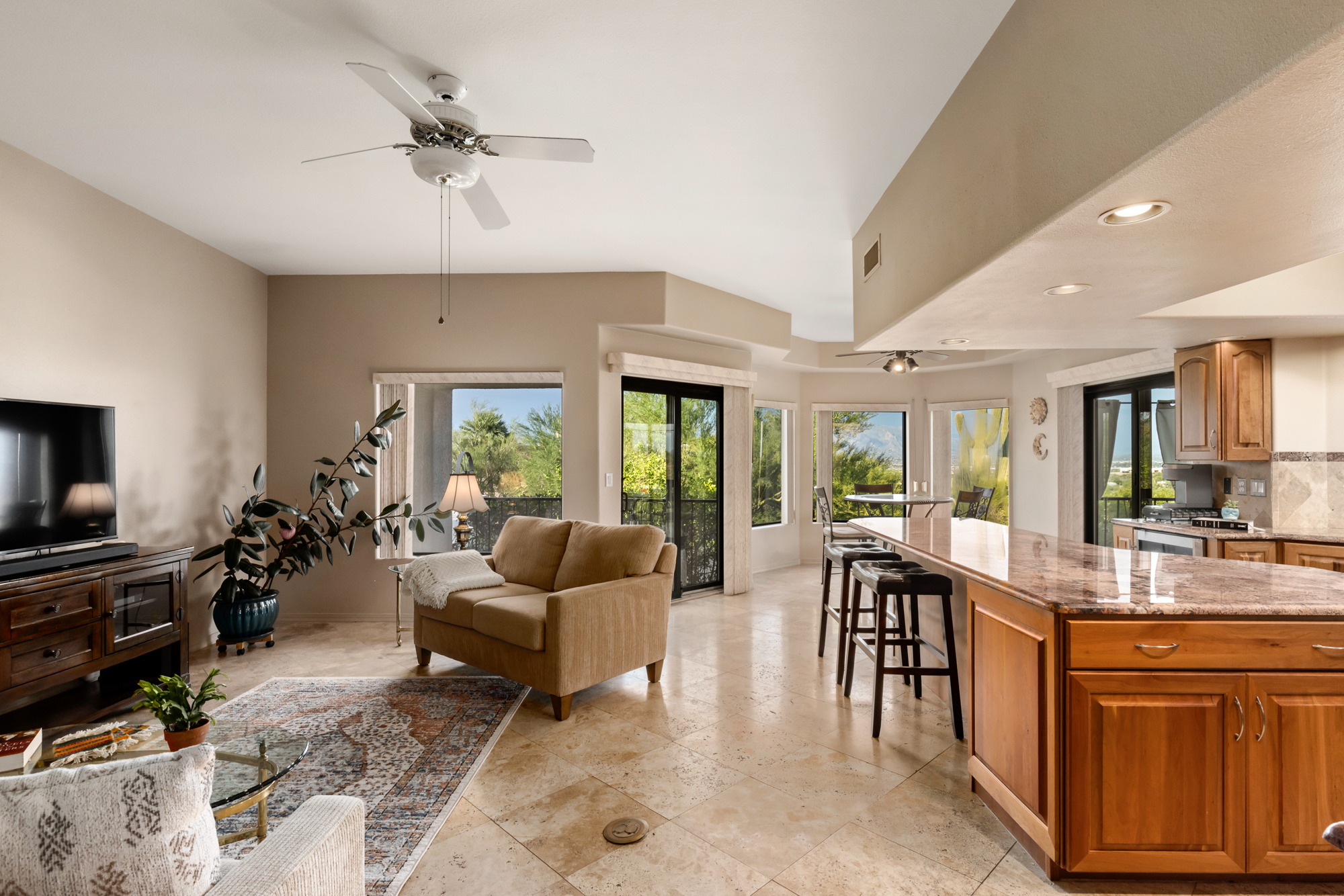 5135 W Paseo Del Campo 