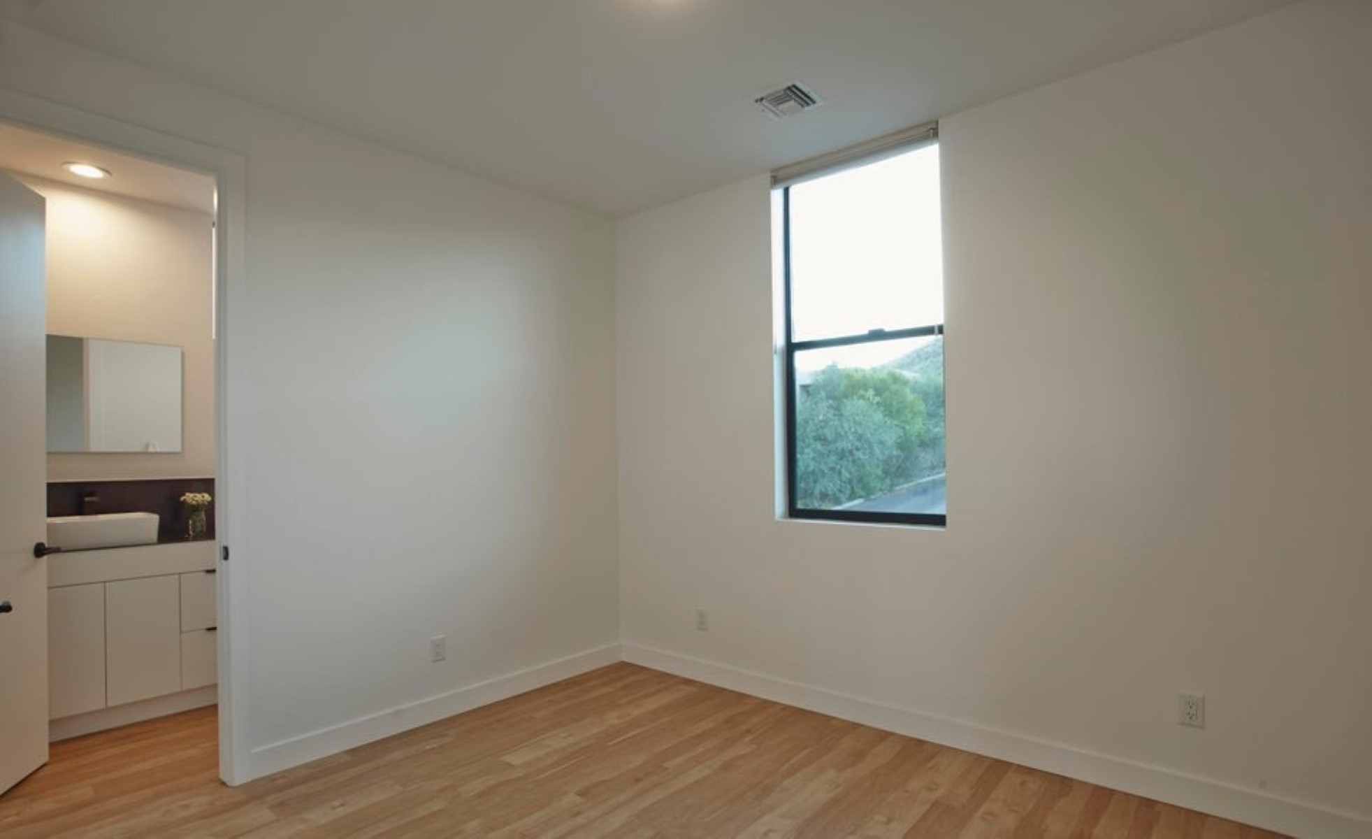 1373 W Sentinel View Loop 