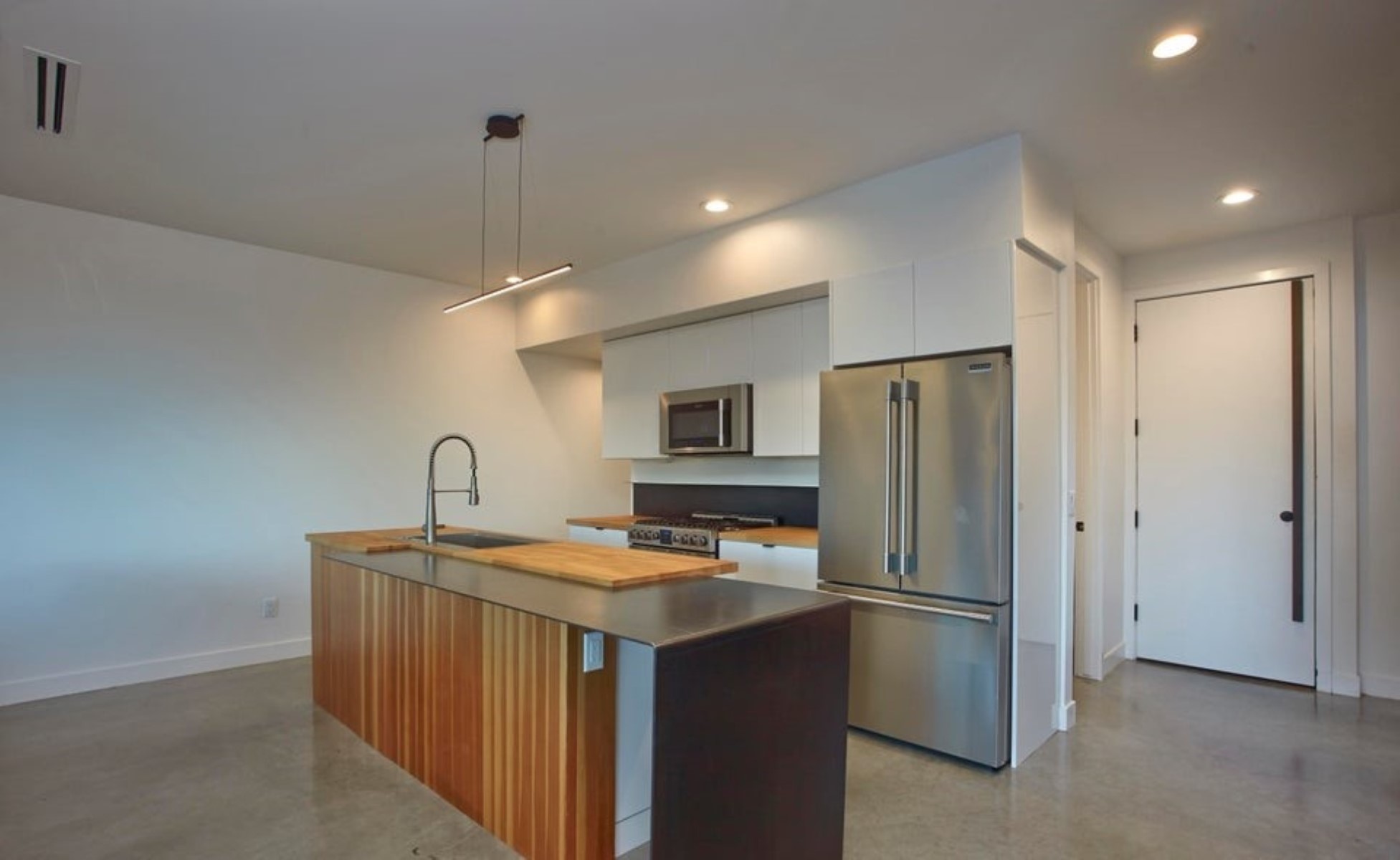 1373 W Sentinel View Loop 