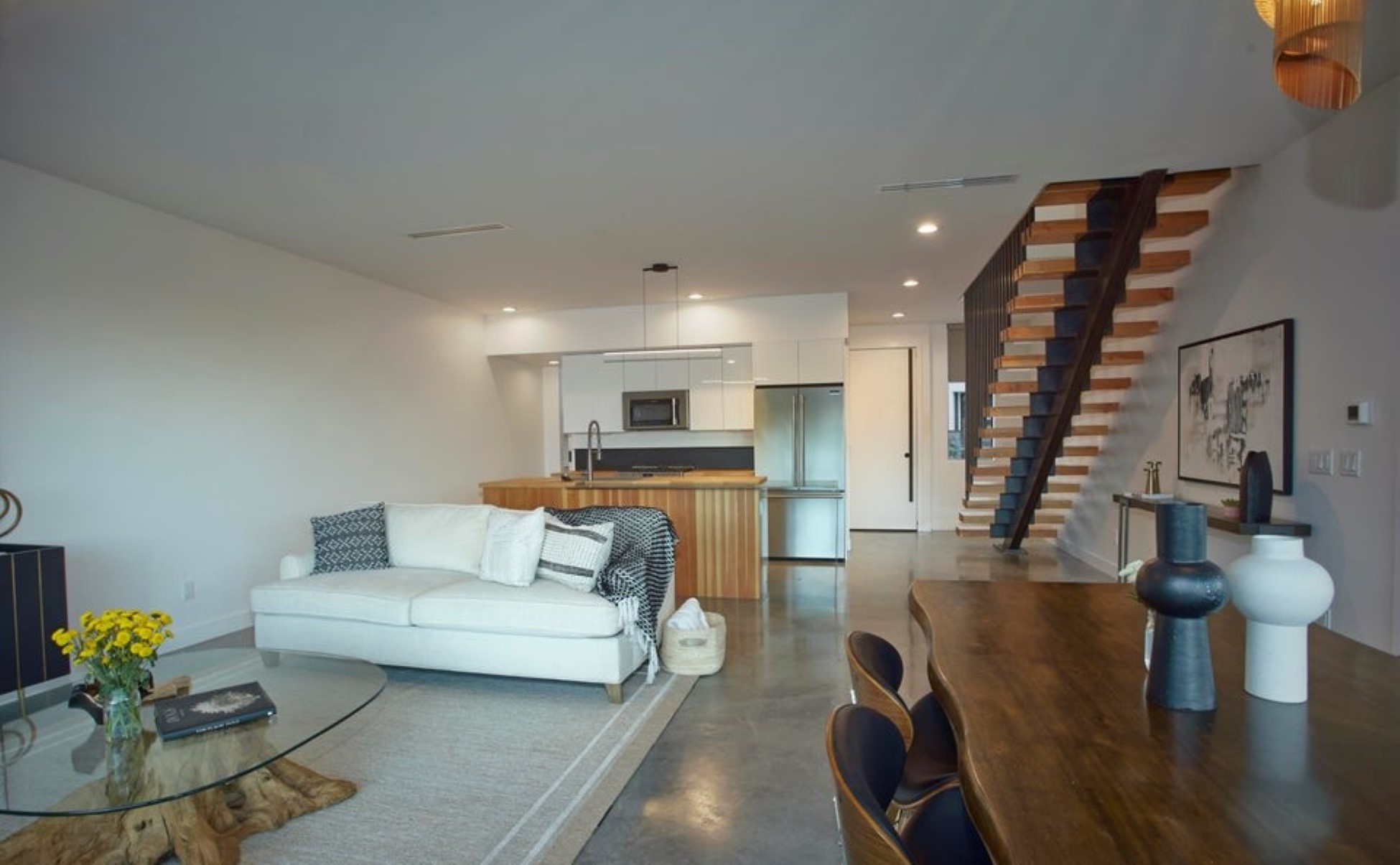 1373 W Sentinel View Loop 