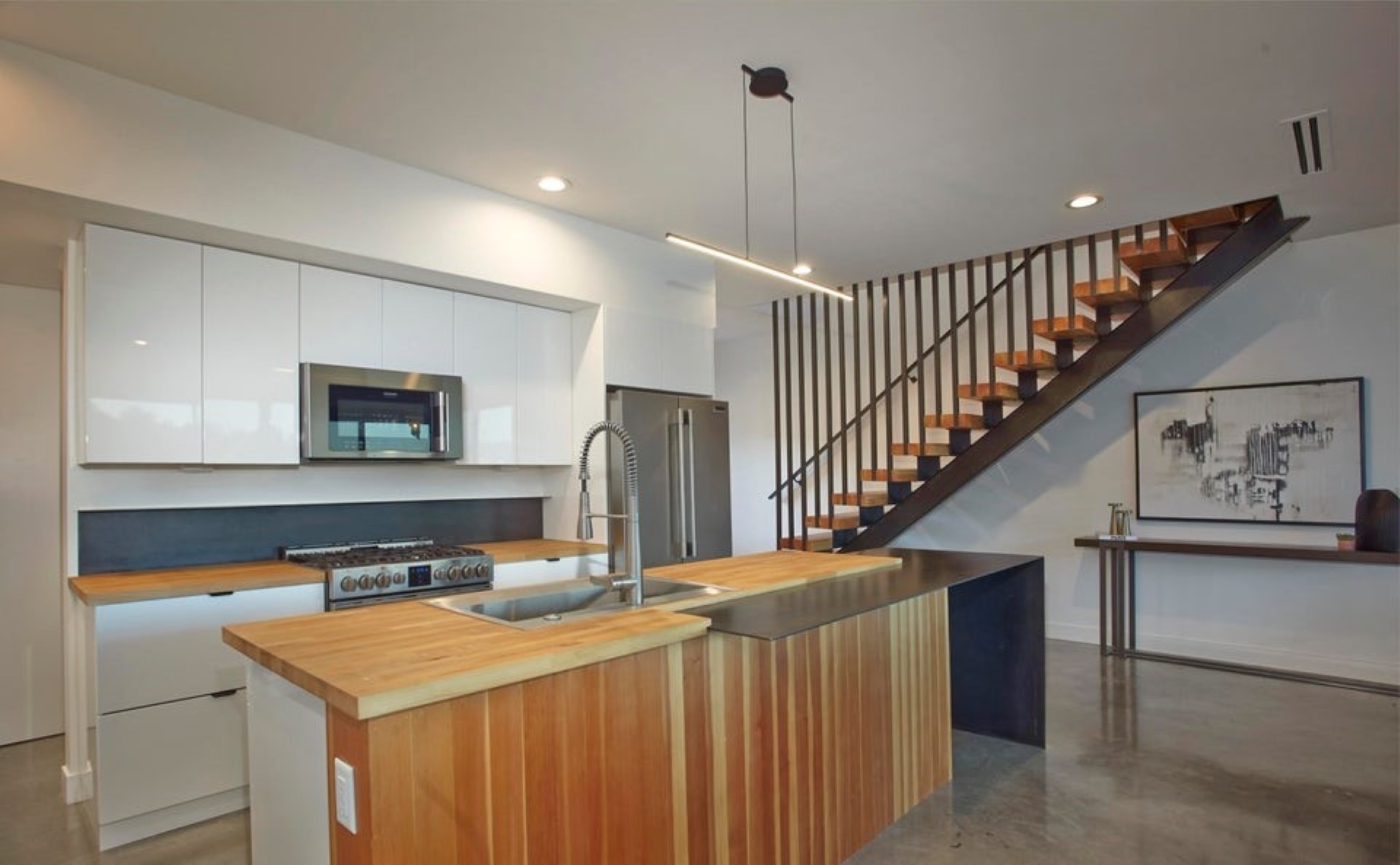 1373 W Sentinel View Loop 