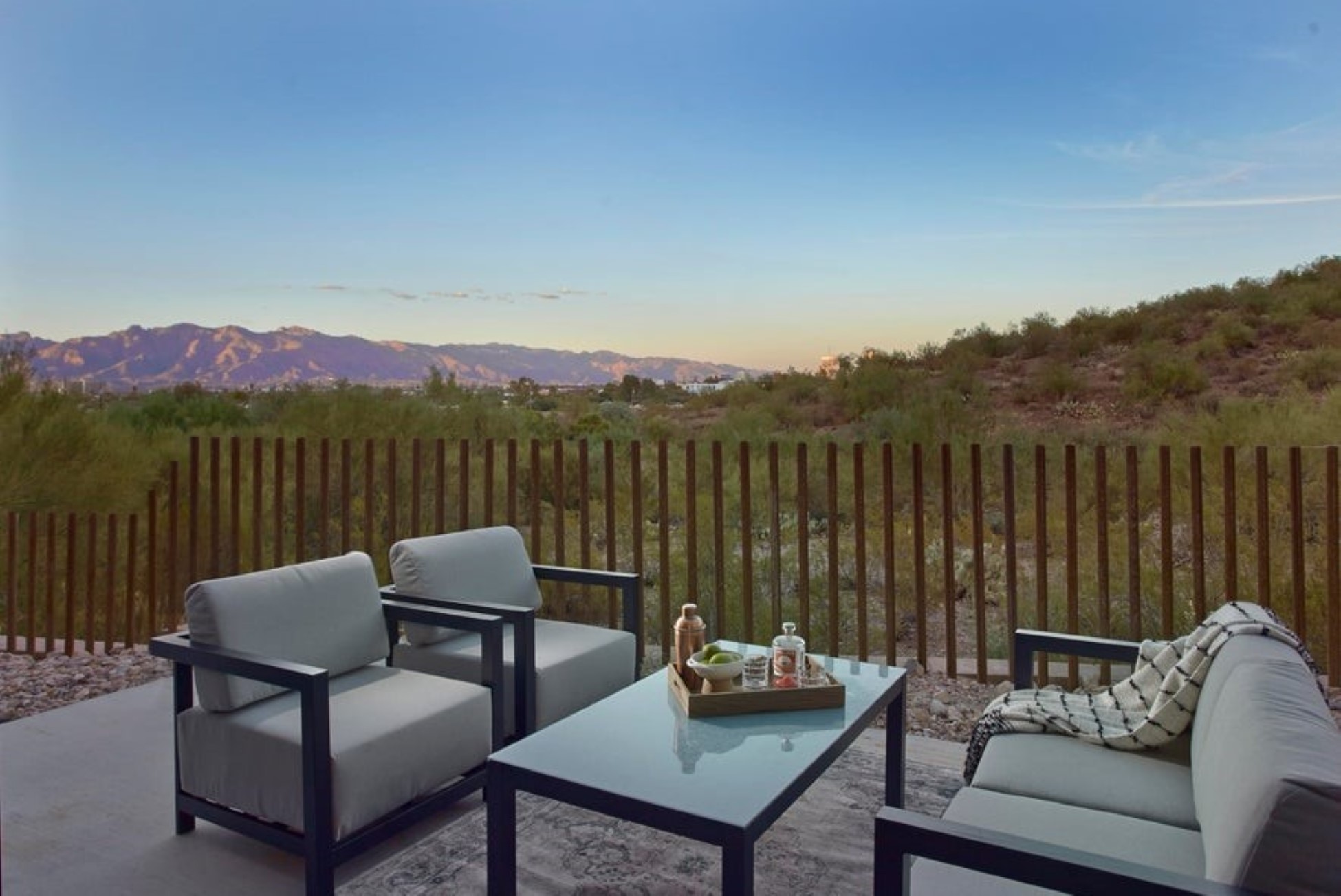 1373 W Sentinel View Loop 