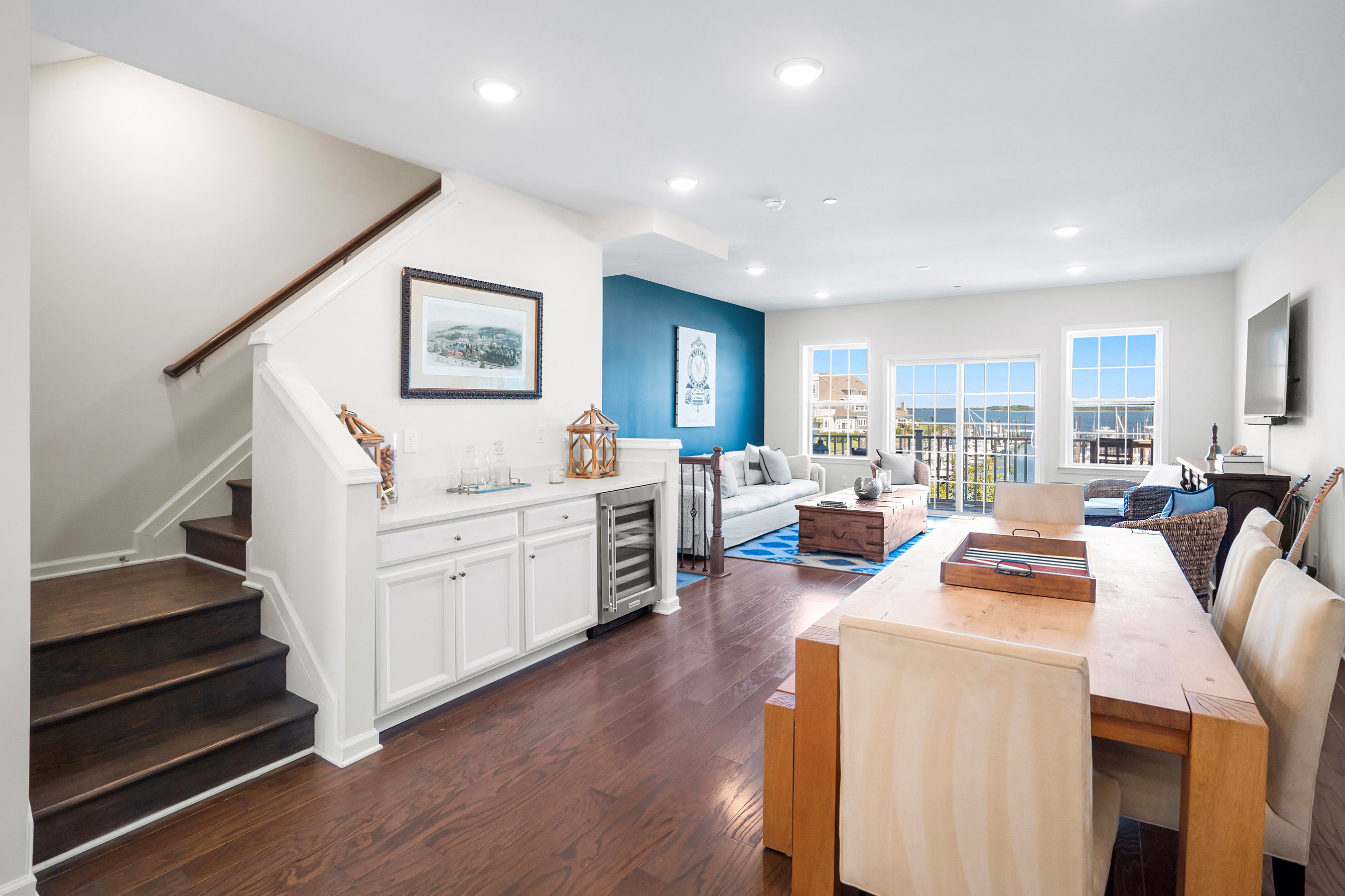 4 Halfmoon Ct