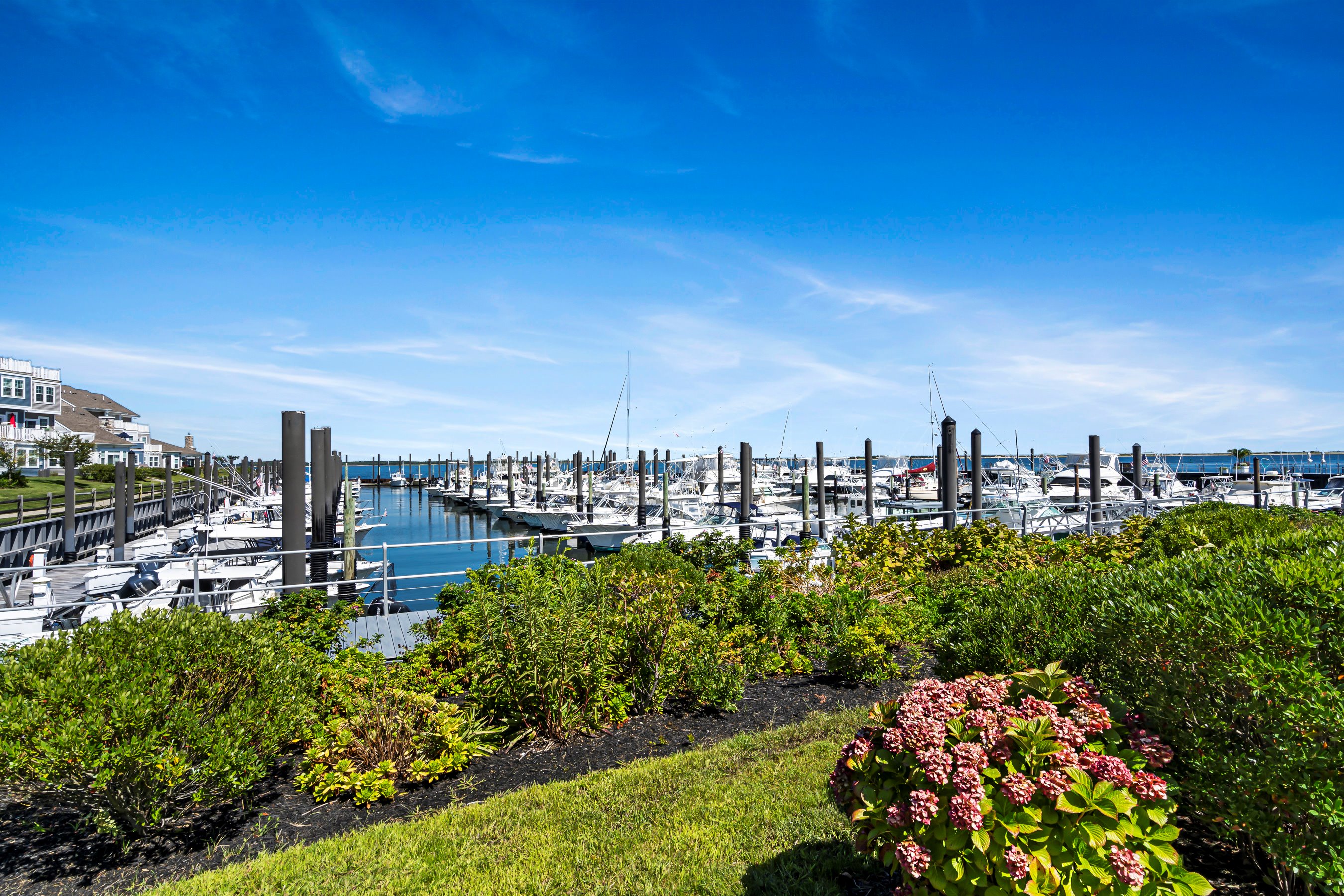 4 Halfmoon Ct