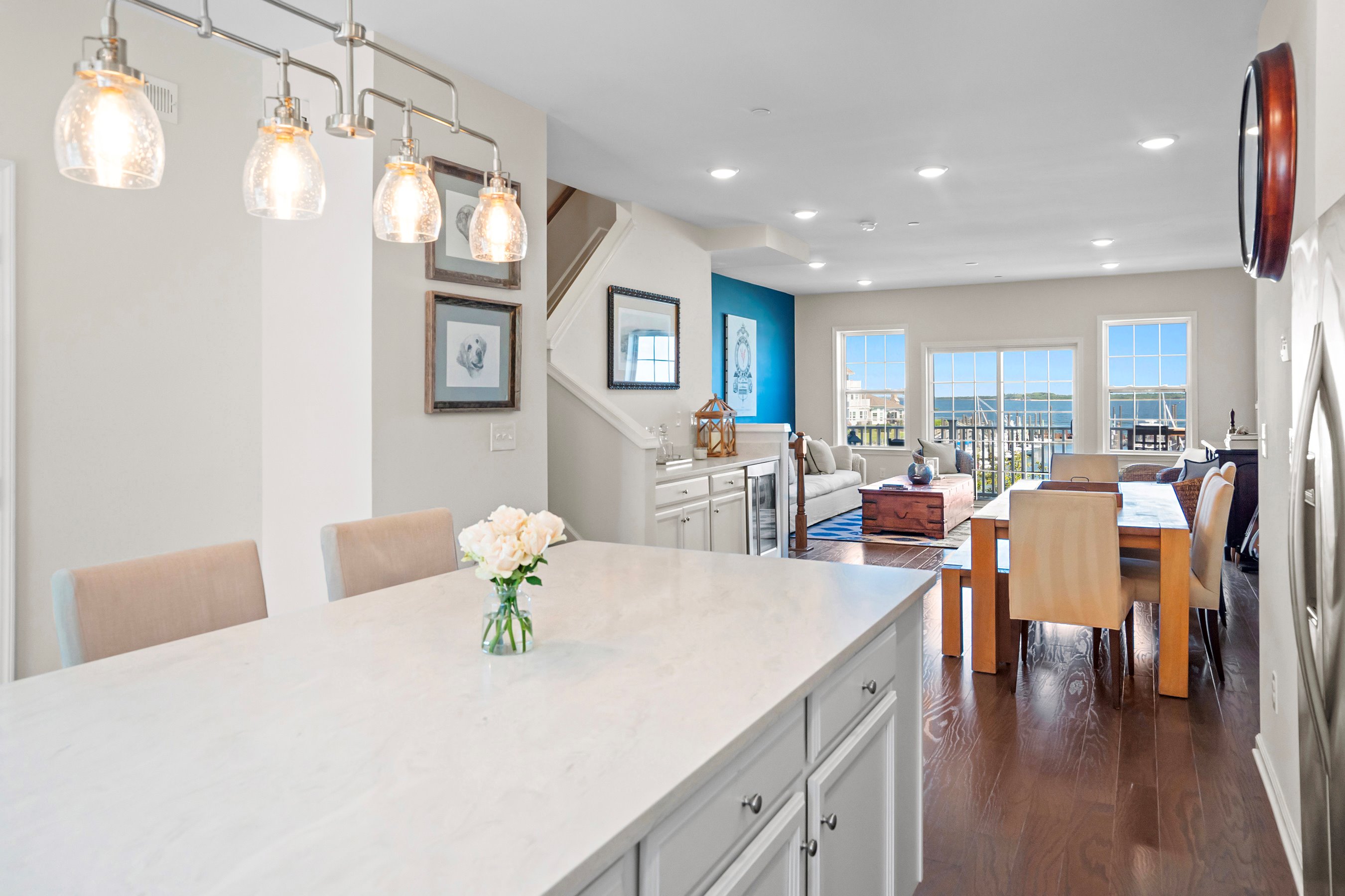 4 Halfmoon Ct