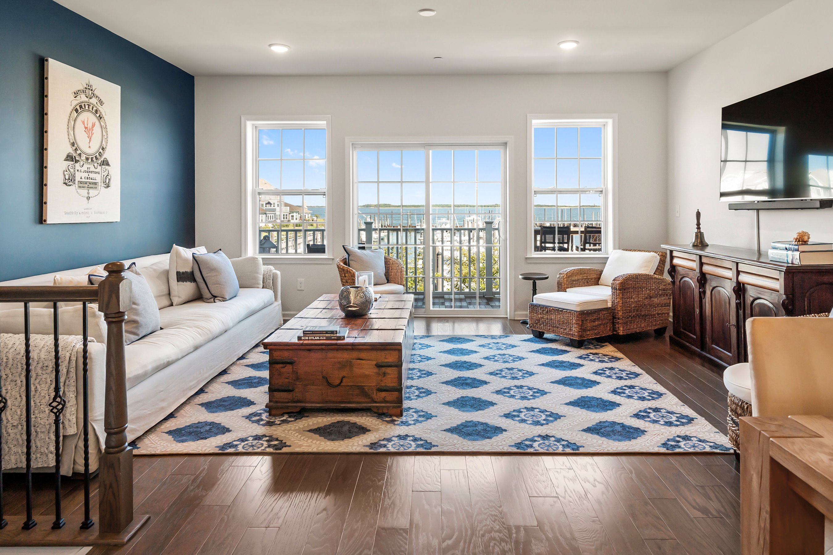 4 Halfmoon Ct