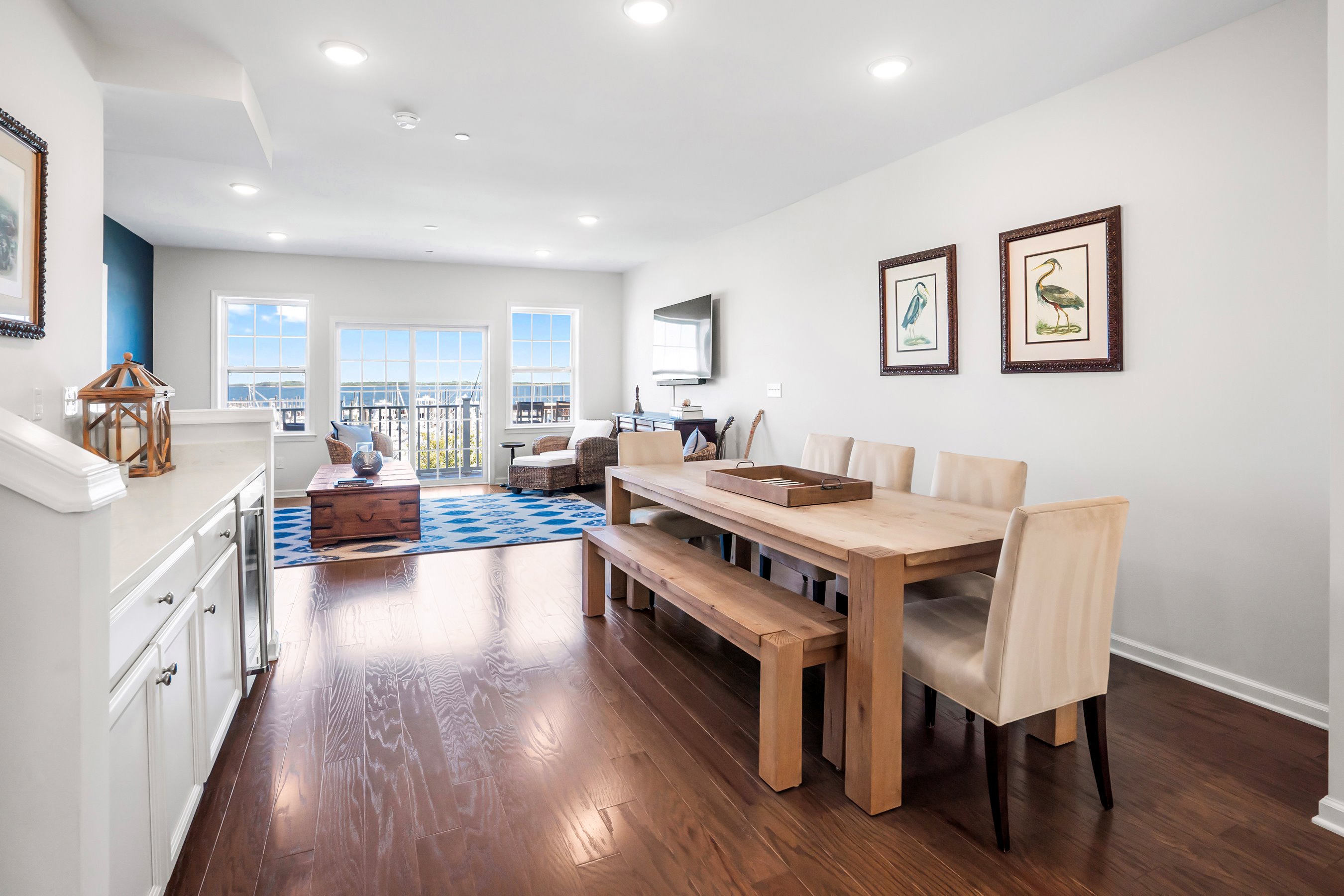 4 Halfmoon Ct