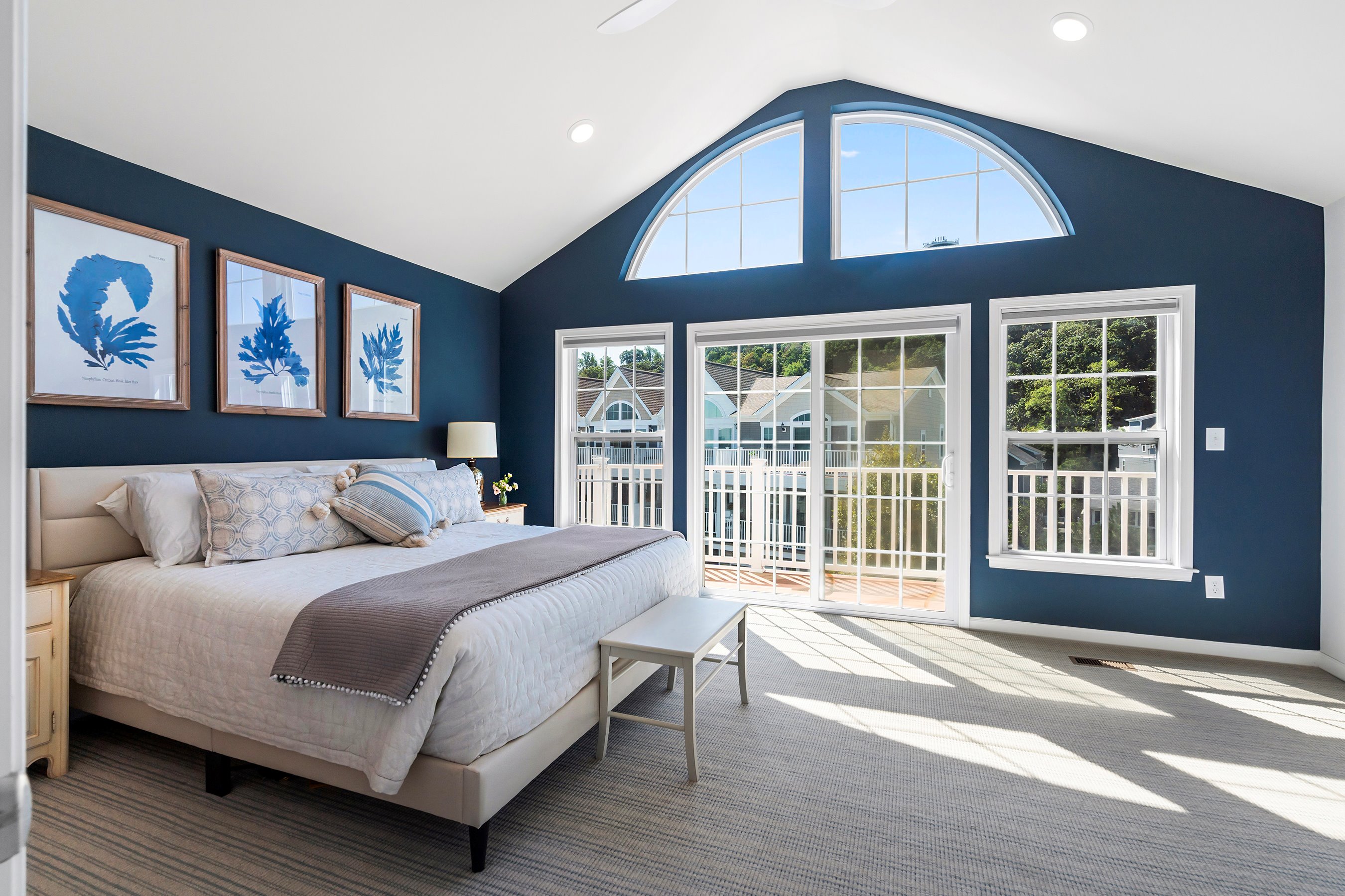 4 Halfmoon Ct