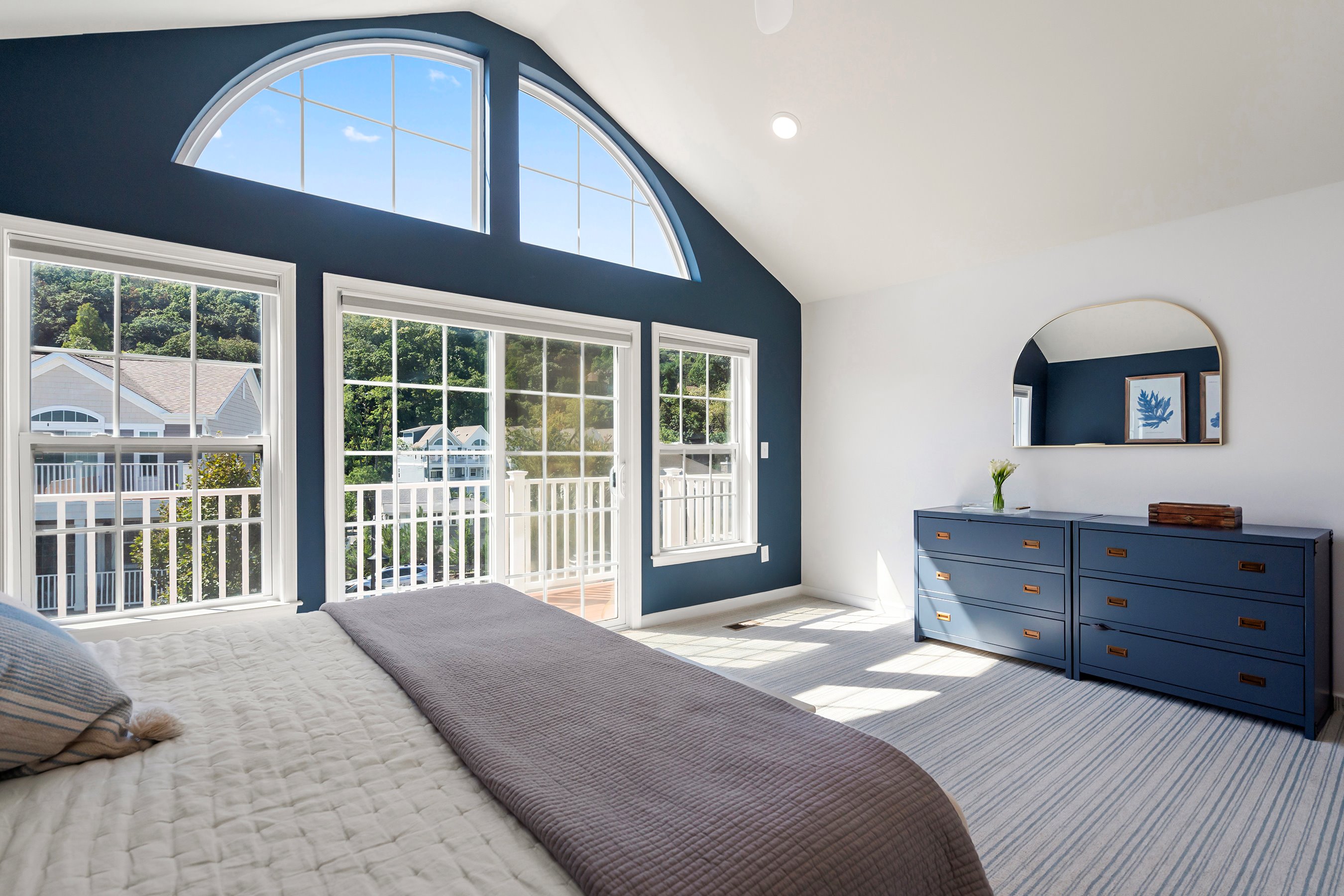 4 Halfmoon Ct