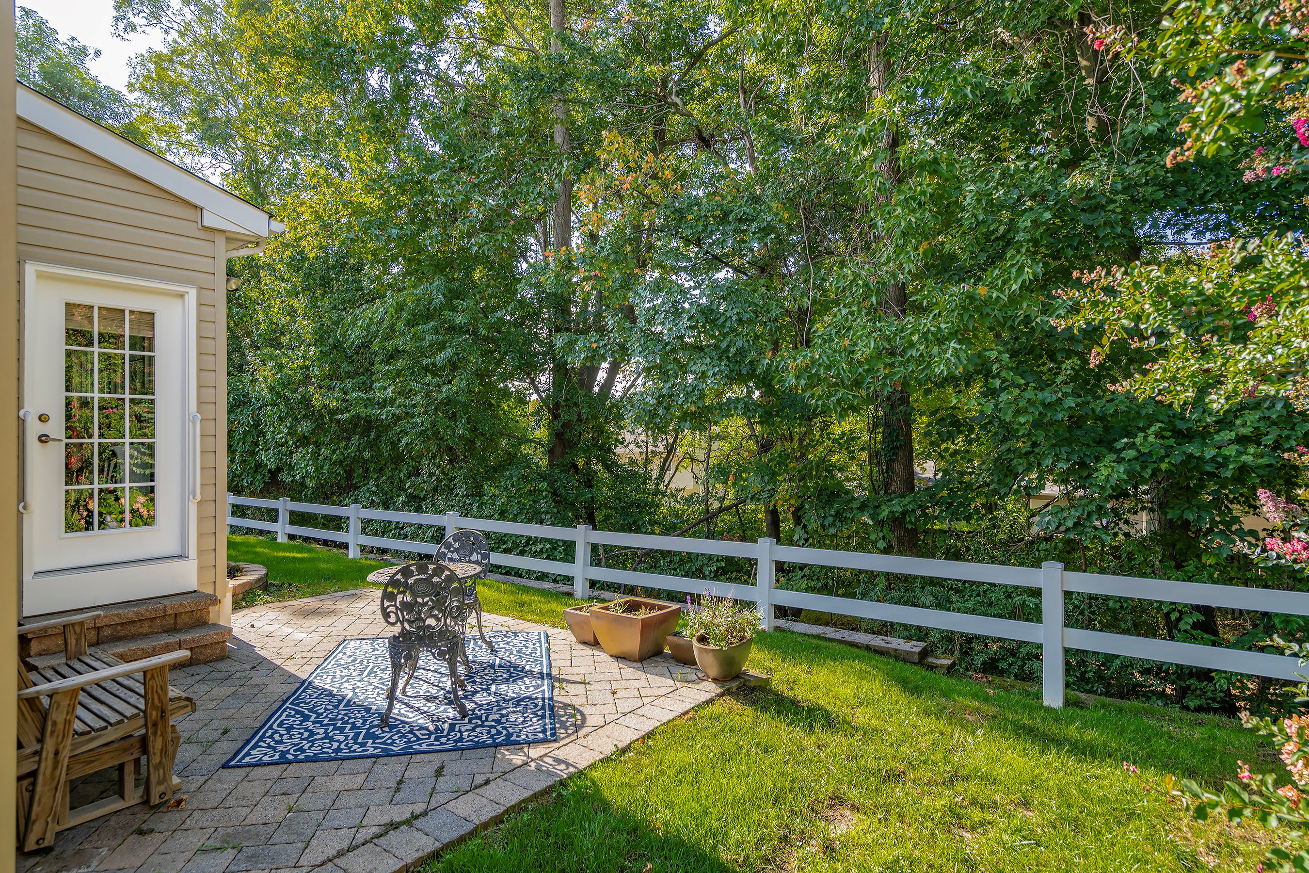 23 Tall Pines Dr