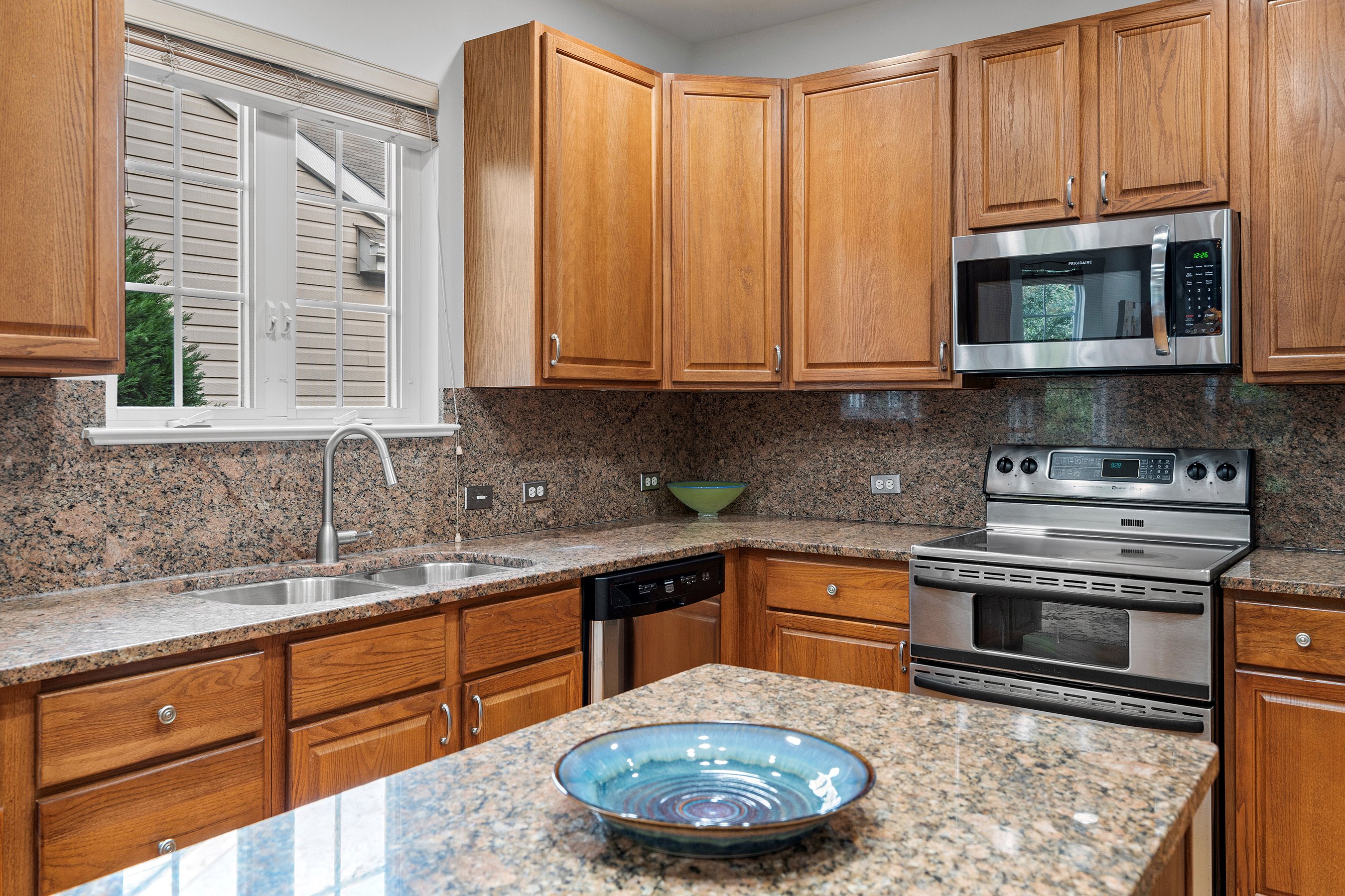 23 Tall Pines Dr