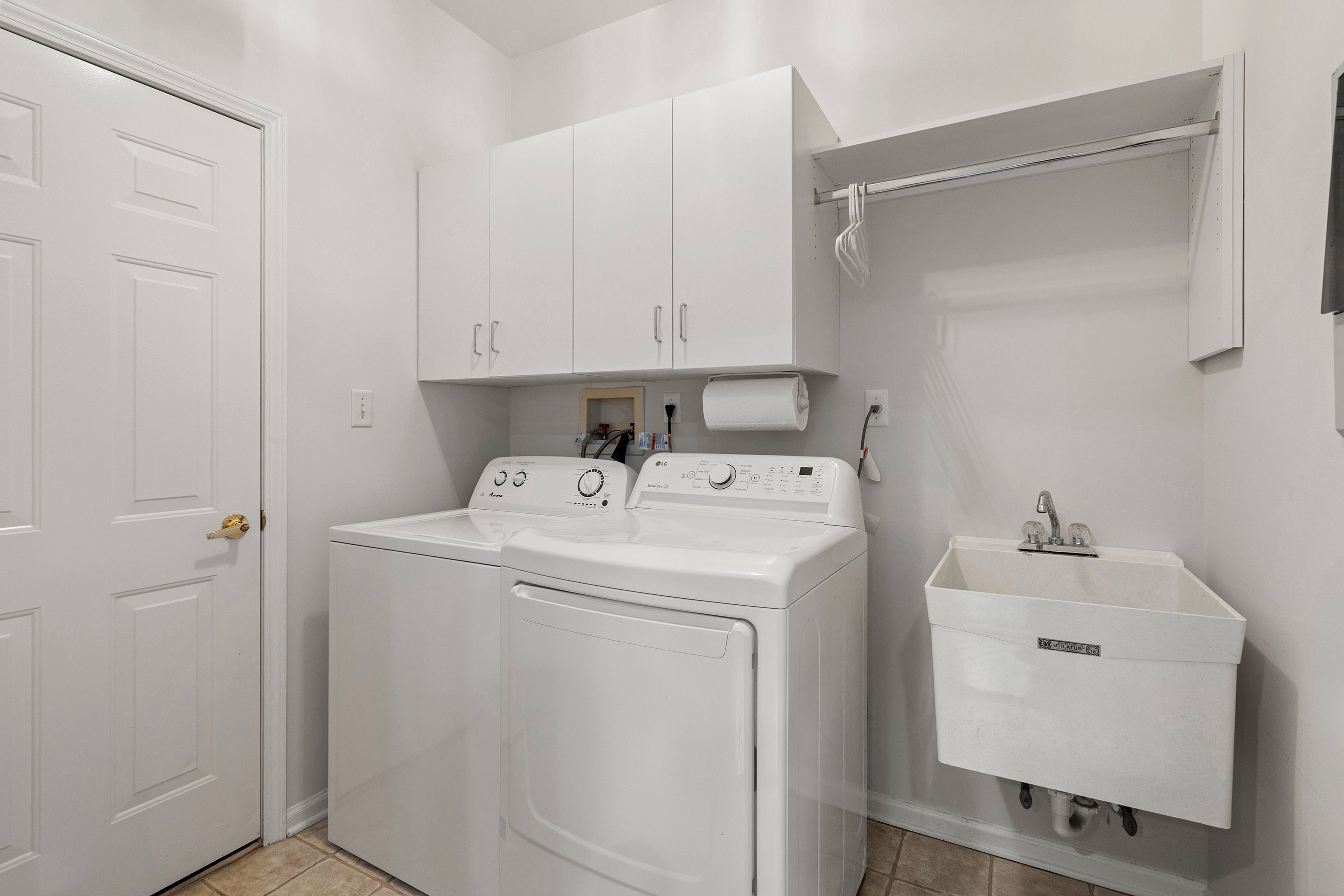 23 Tall Pines Dr