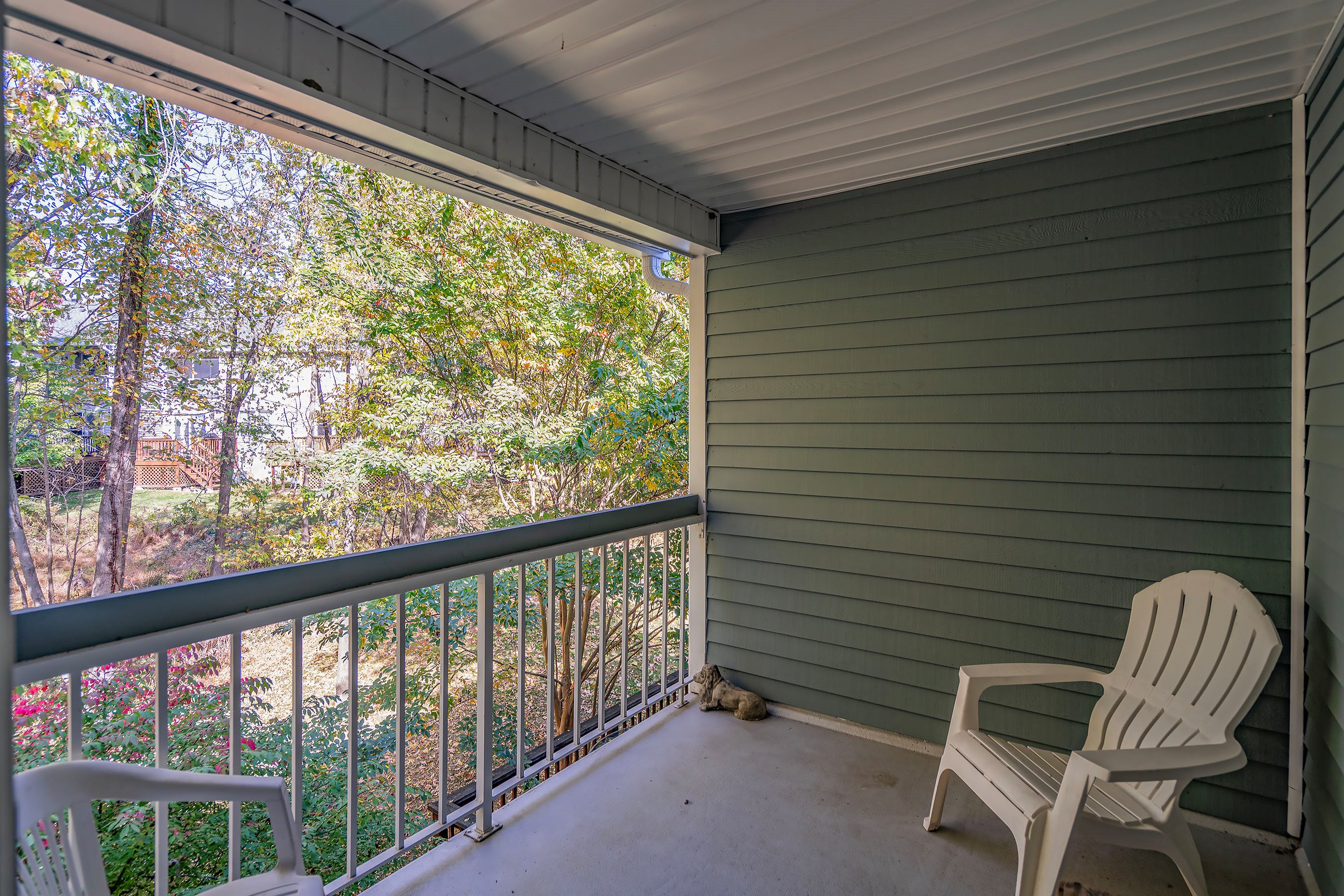 38 Essex Dr