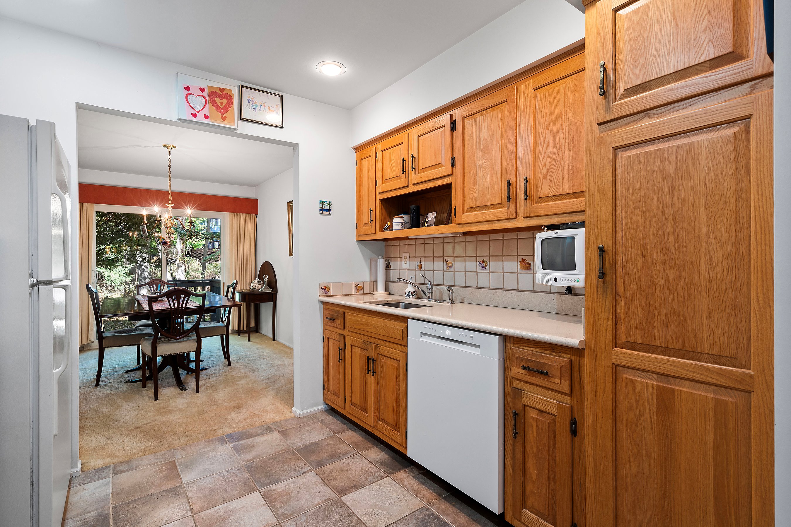 38 Essex Dr