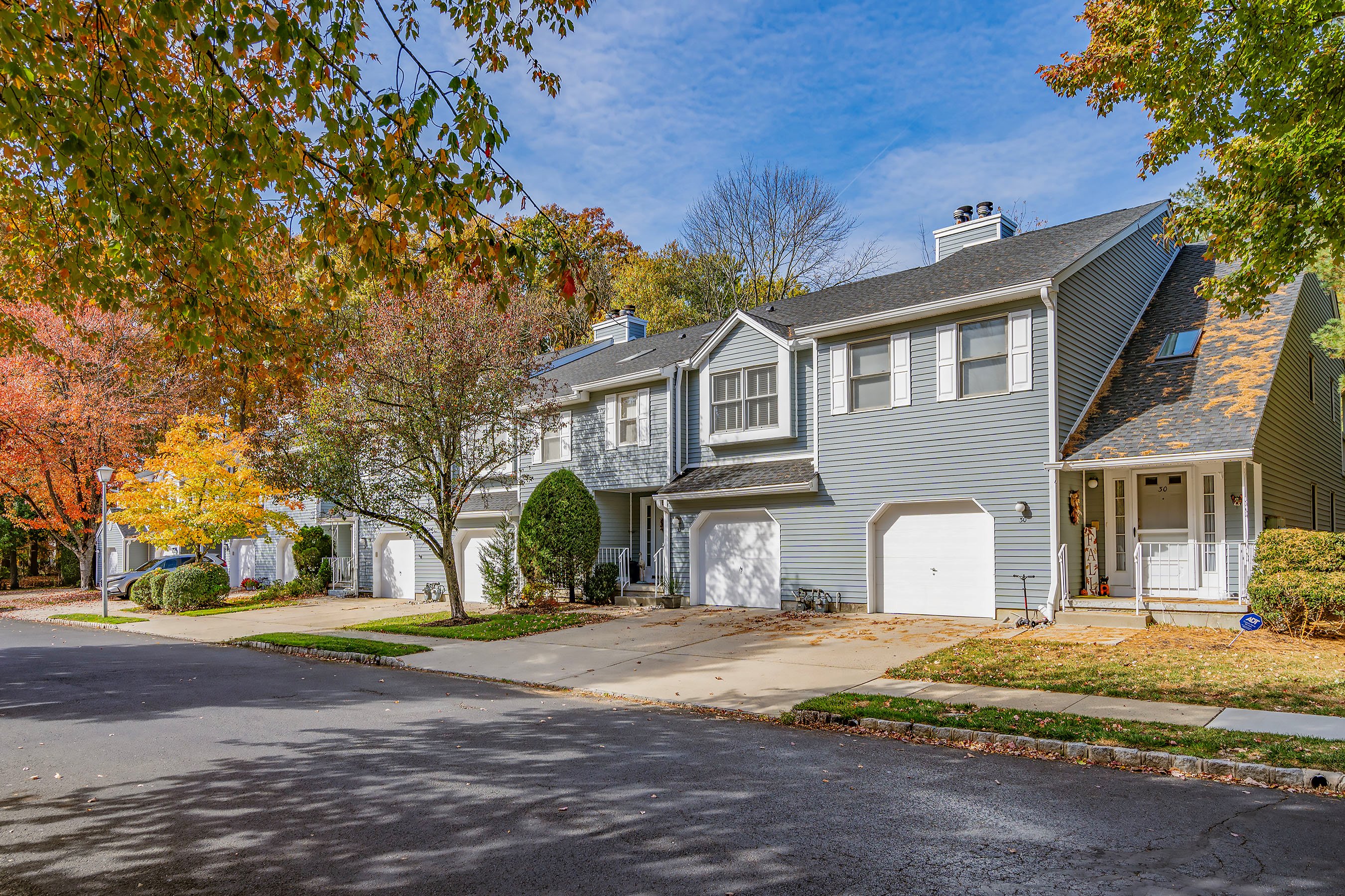 38 Essex Dr